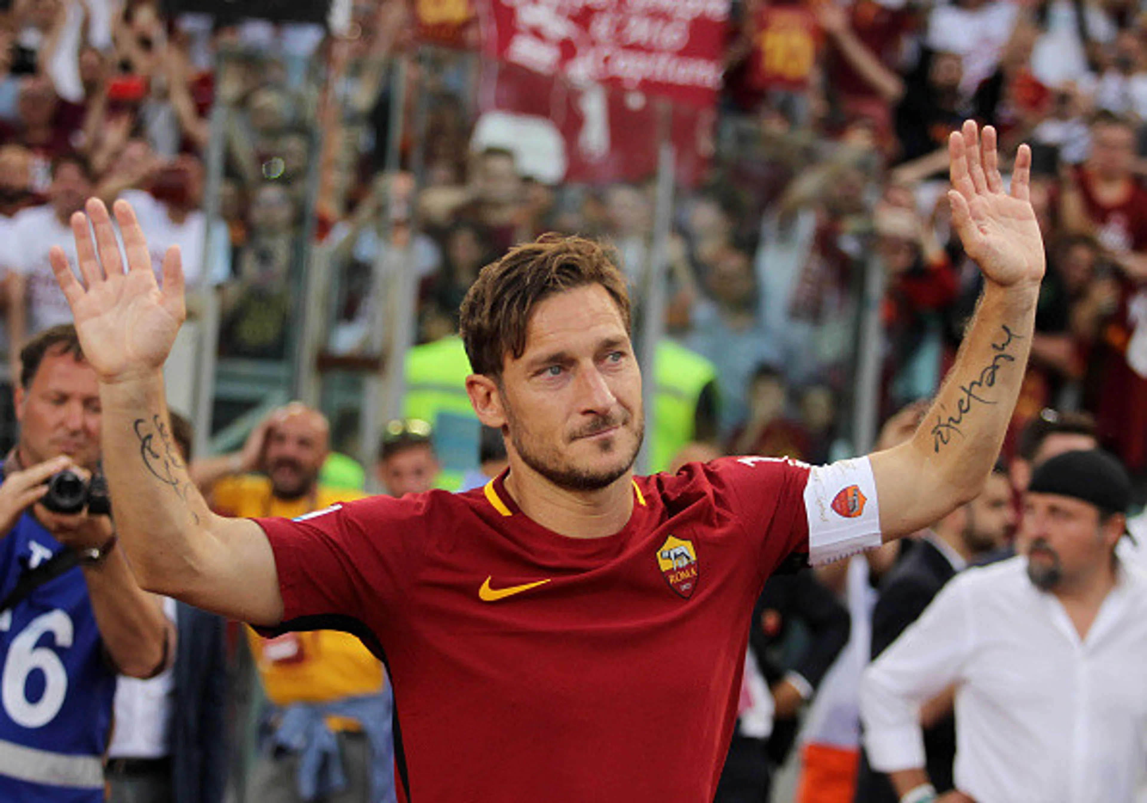 Copertina di Le vostre lettere a Francesco Totti