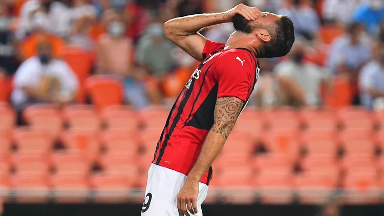 /images/g/i/r/giroud-sbaglia-rigore-contro-il-napoli.jpg