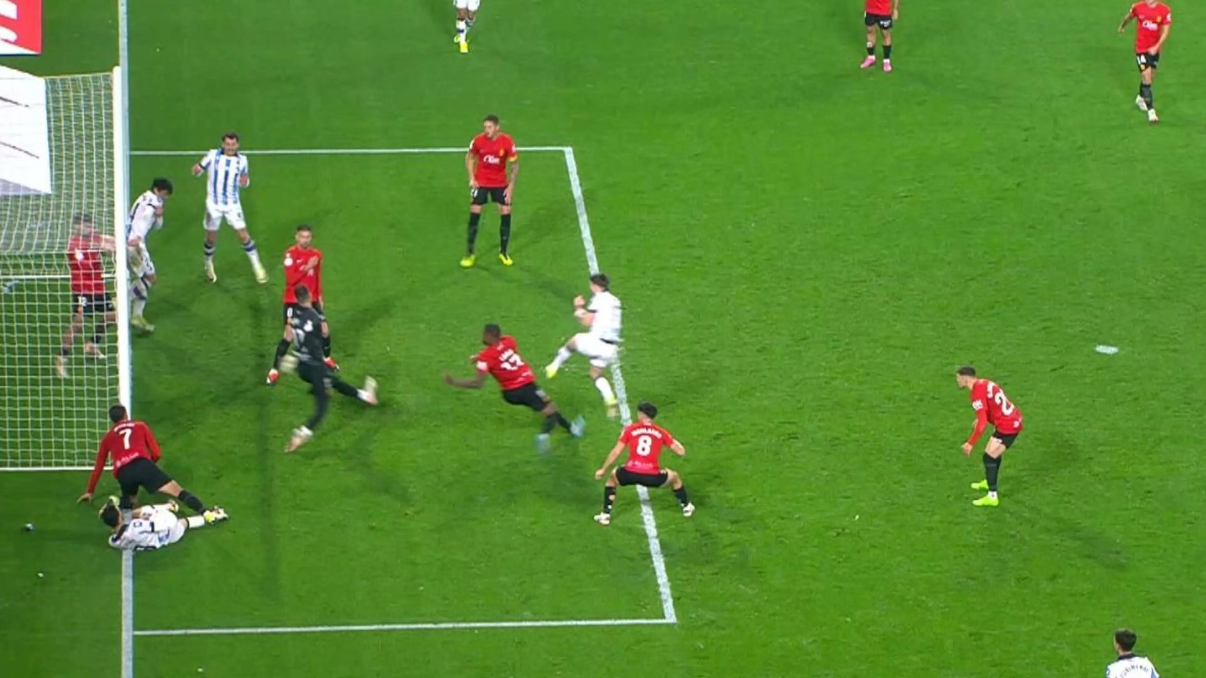 Coppa del Re: gol non convalidato per una regola surreale. Succede solo in Spagna (VIDEO)