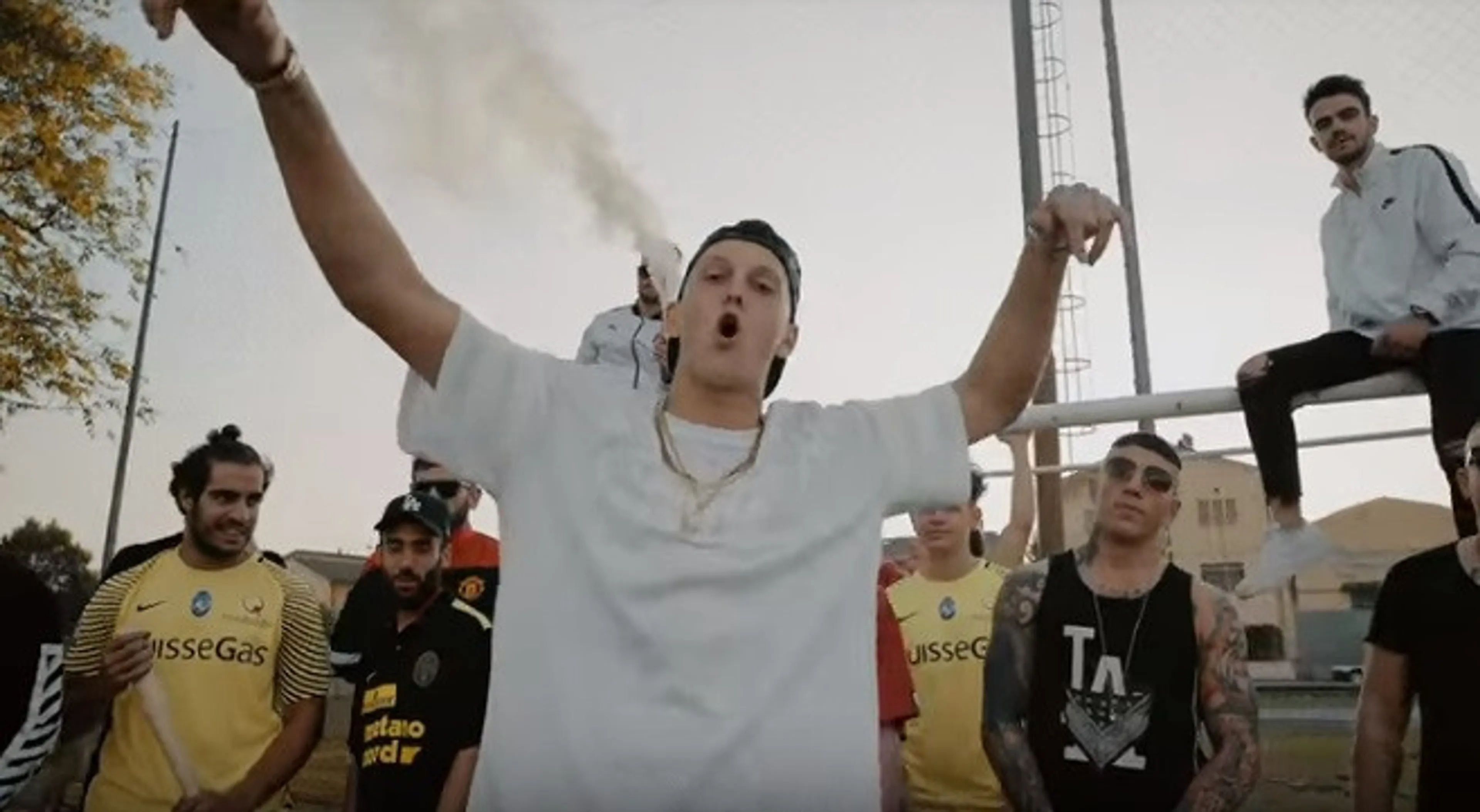 Copertina di Rapper coi guanti. La trap di Gollini è già leggenda