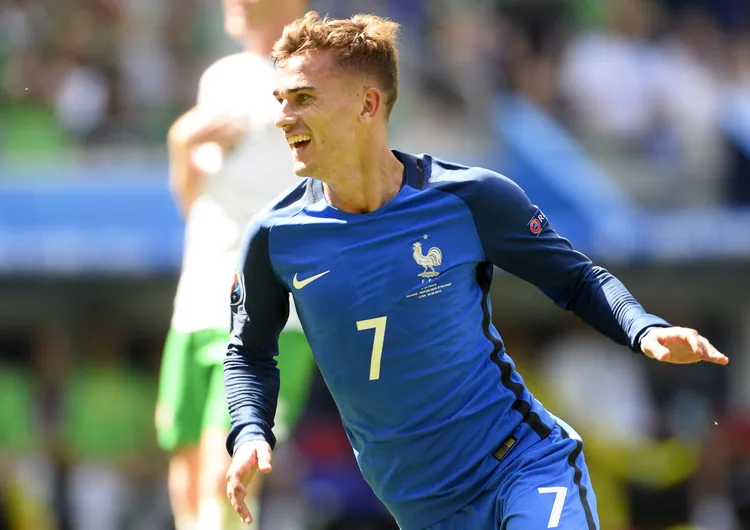 /images/g/r/i/griezmann-spiazza-il-barcellona-scaled.jpg