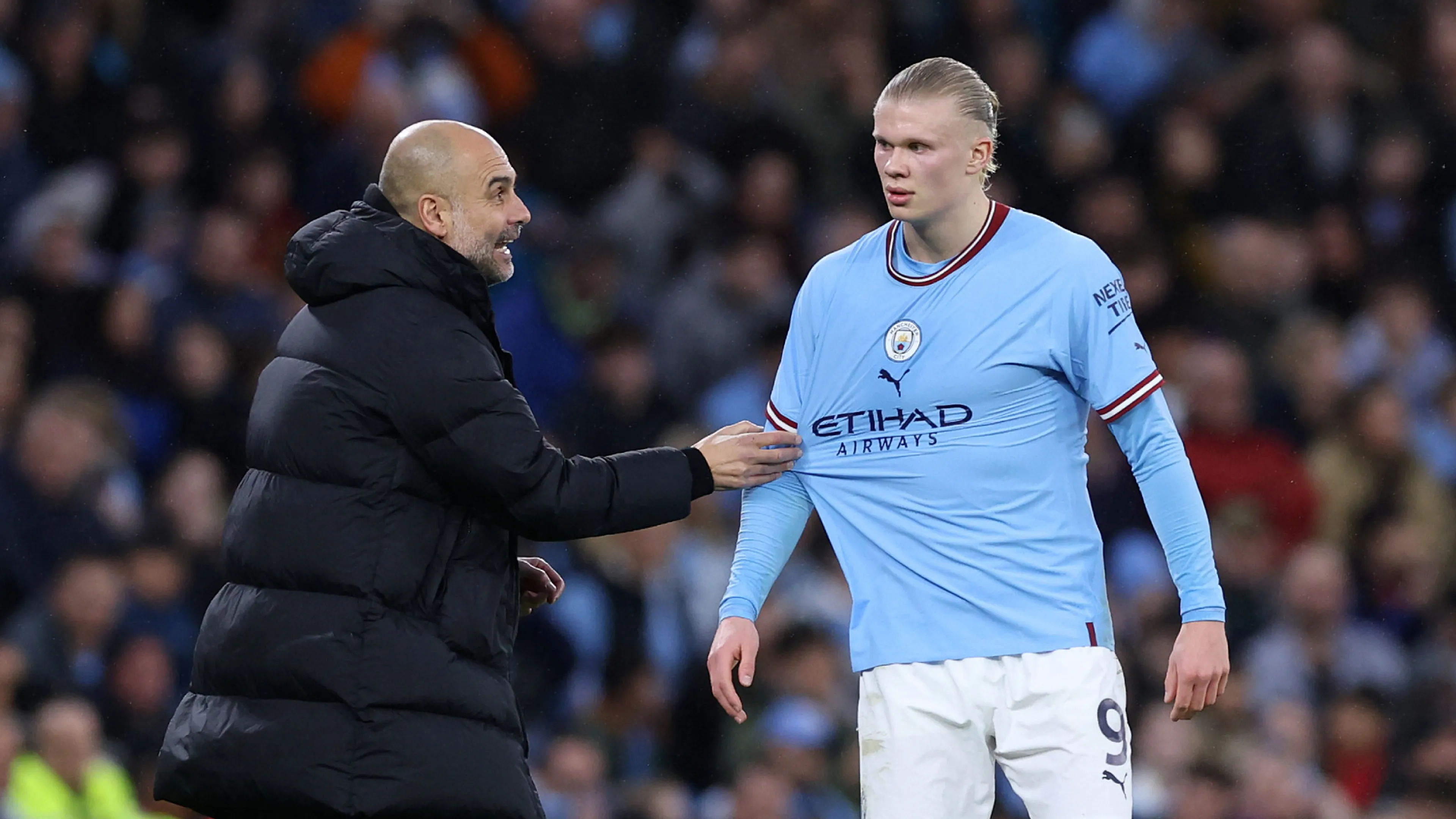 Copertina di Guardiola sostituisce Haaland dopo la tripletta: “Non poteva superare il record di Messi in F.A. Cup”