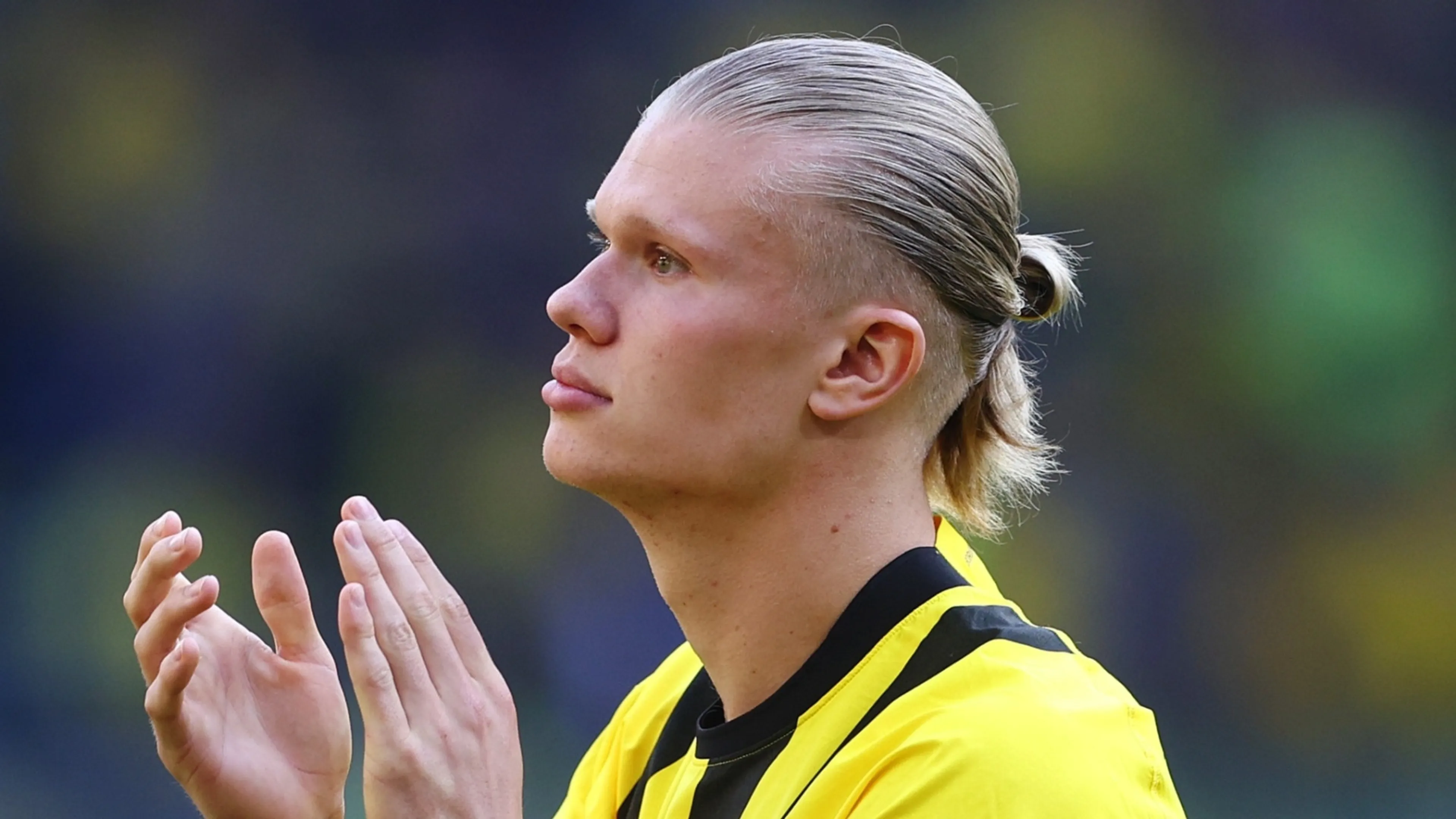 Copertina di Borussia Dortmund, il messaggio di Haaland ai tifosi: “Un onore indossare questa maglia” (VIDEO)