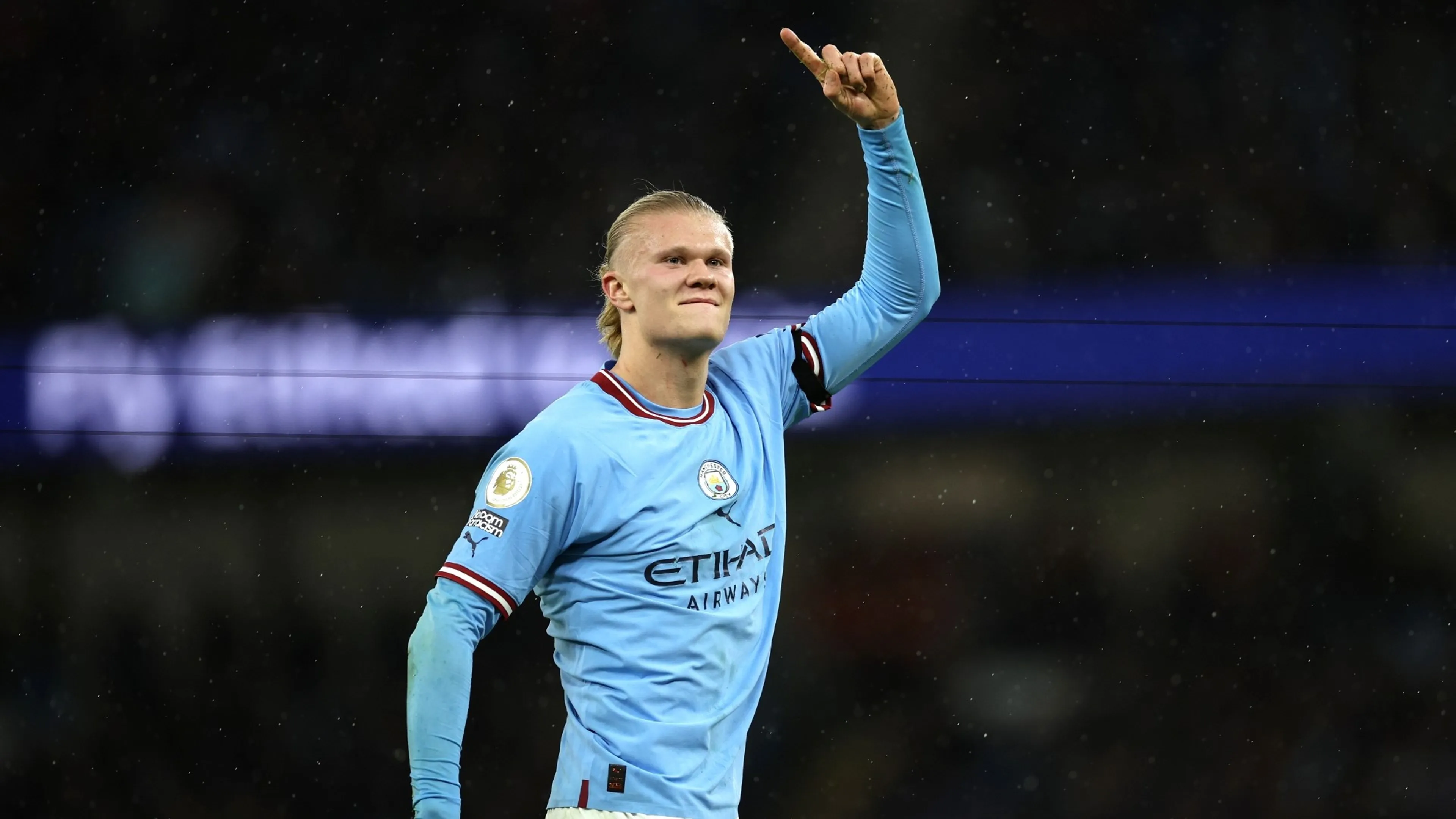 Copertina di Haaland fa tripletta e Guardiola gongola: “Dicevano non si sarebbe adattato alla Premier…”