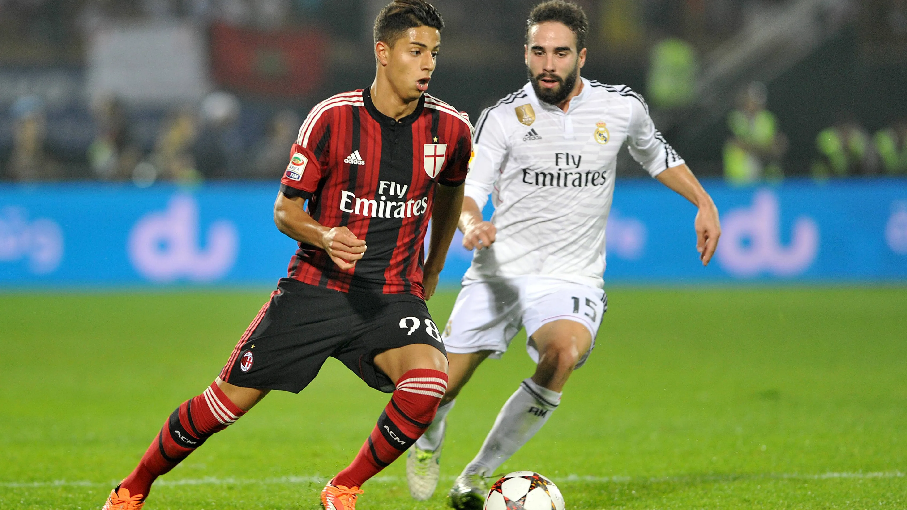 Hachim Mastour con la maglia del Milan