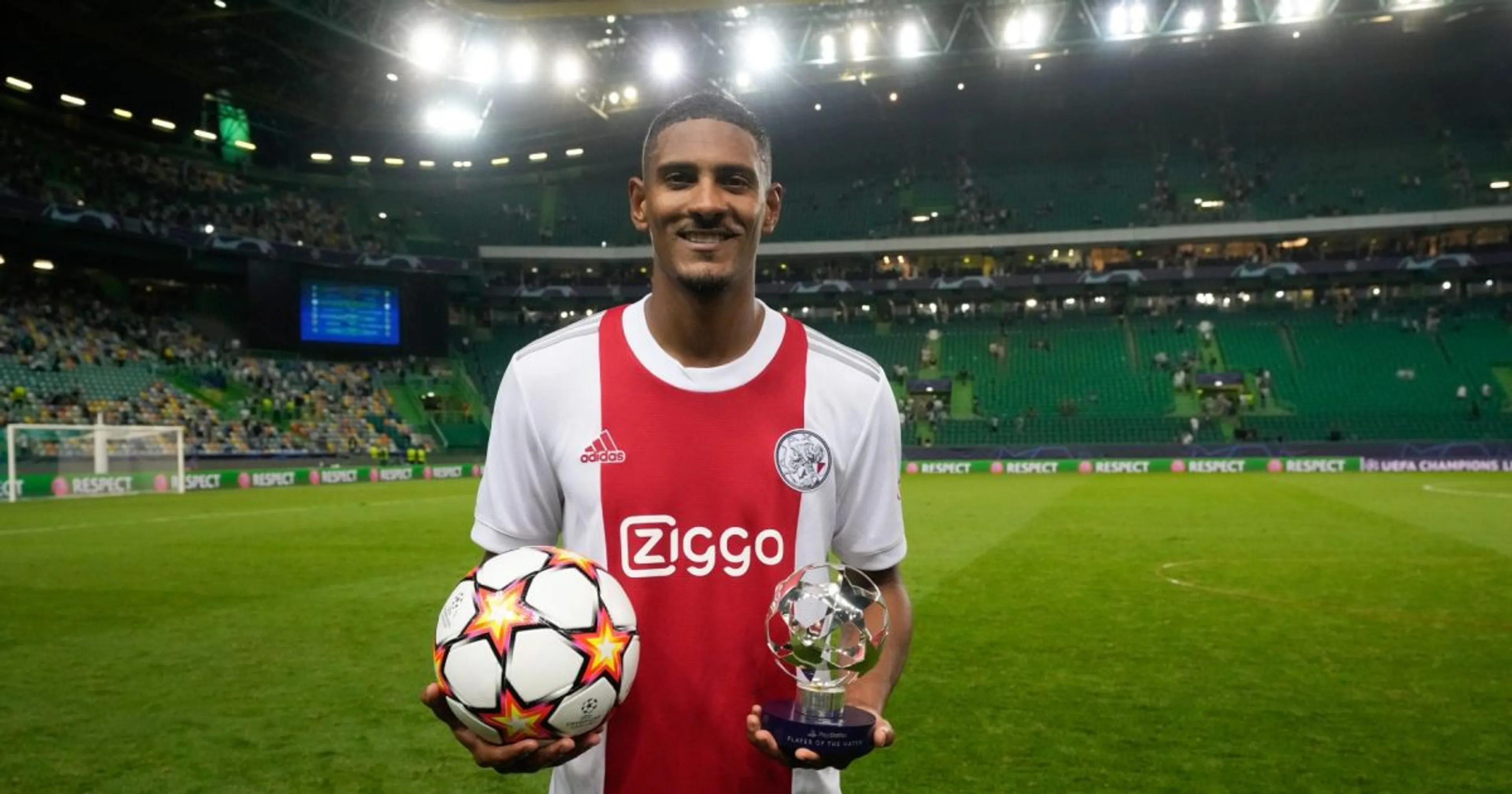 Copertina di Ajax, Haller segna ancora in Champions League ed è record