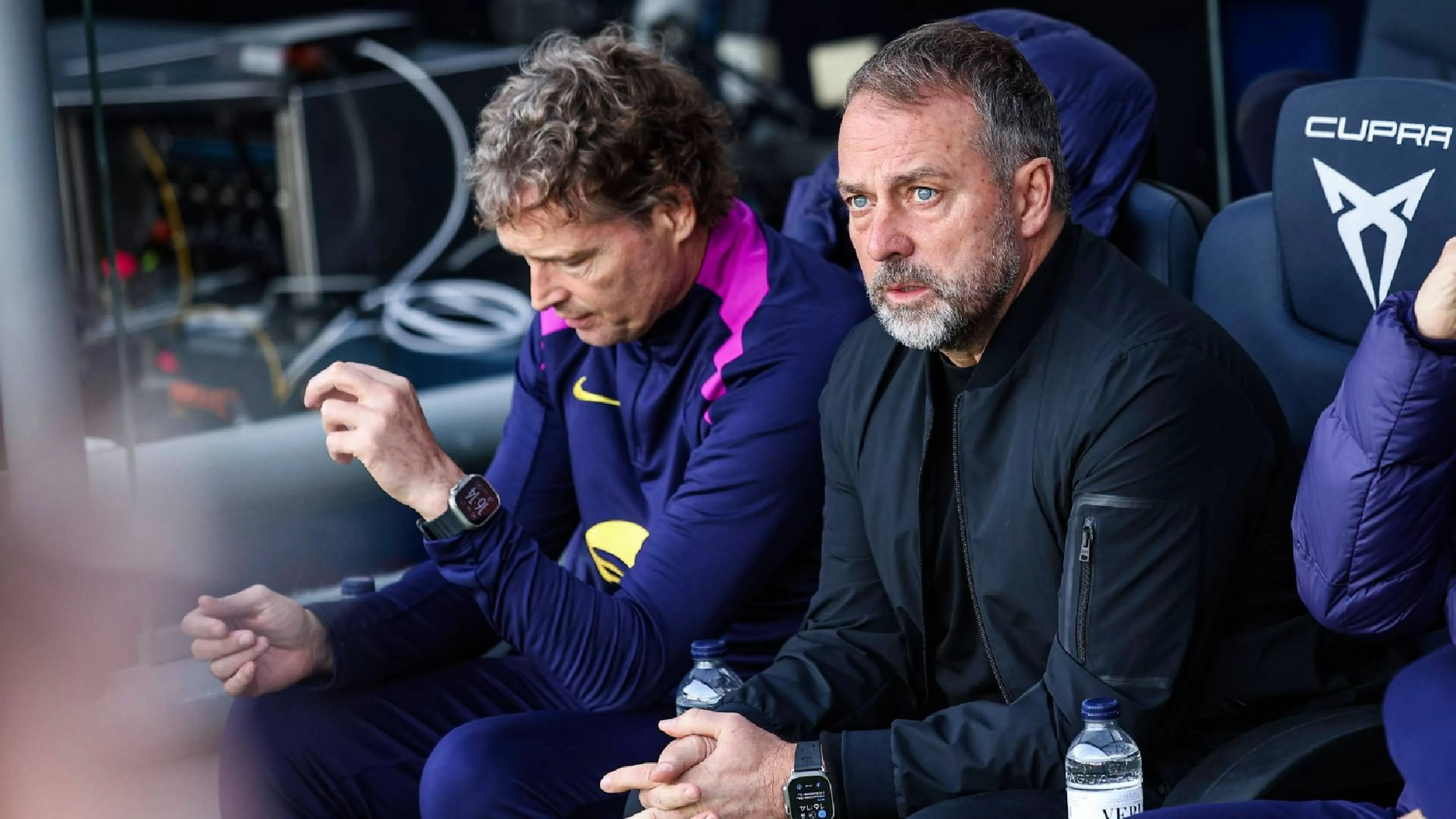 Barcellona, siparietto tra Raphina e Flick: perché l'allenatore era in lacrime