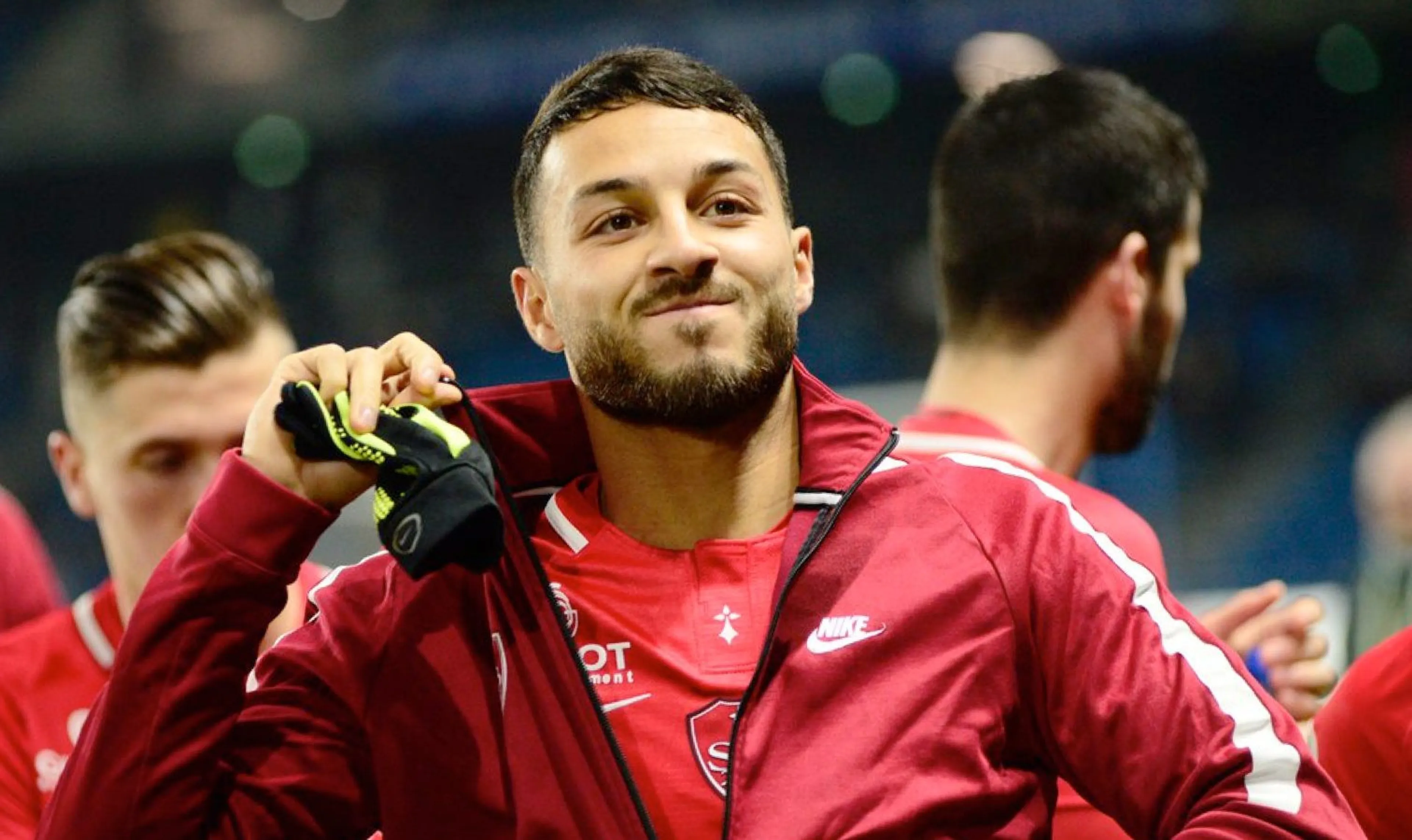 Copertina di Algeria, mostra il sedere su Fortnite: niente Coppa d’Africa per Belkebla