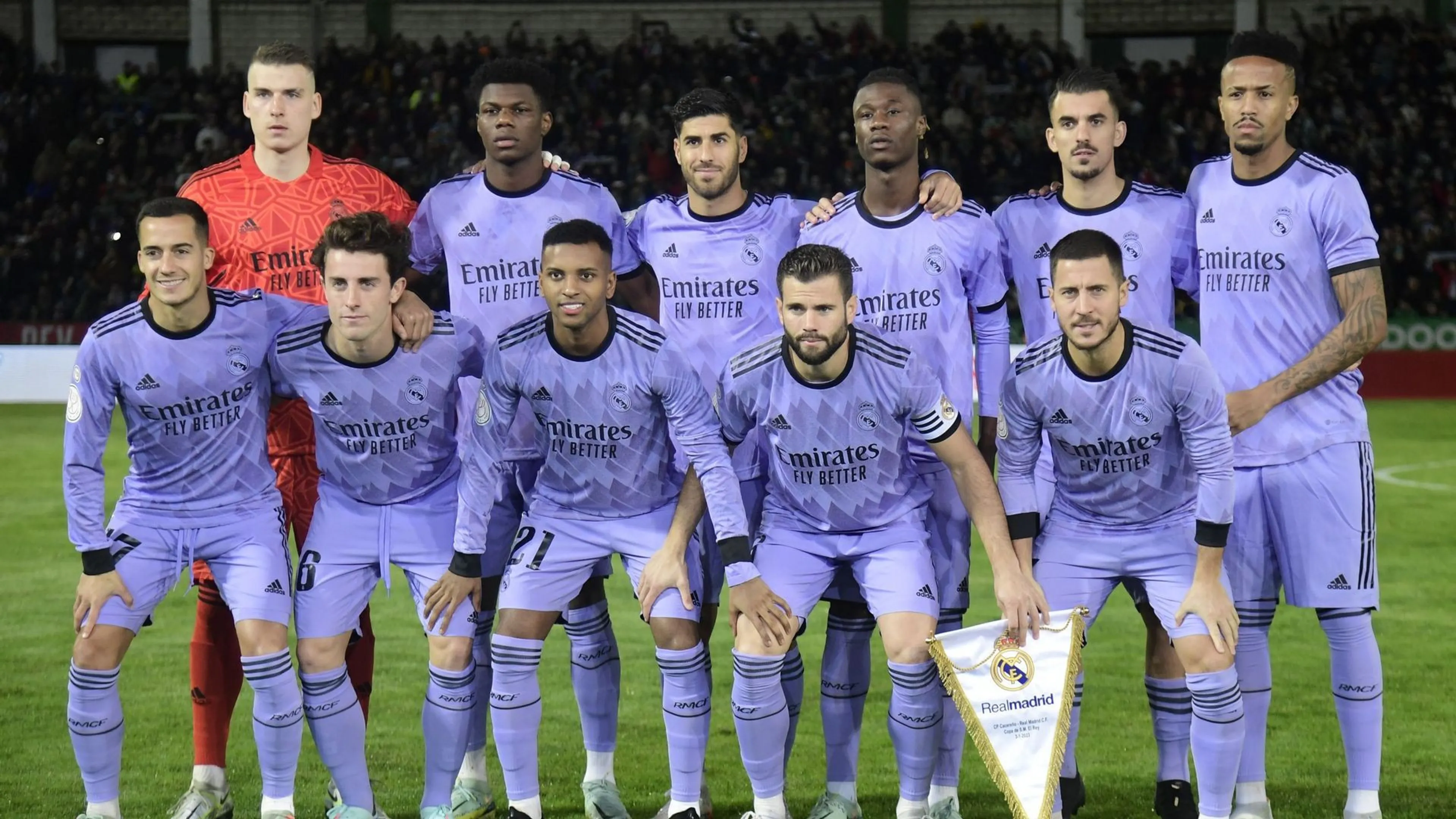 Copertina di Ancora problemi di linea per Hazard: la foto diventa virale e i tifosi non perdonano