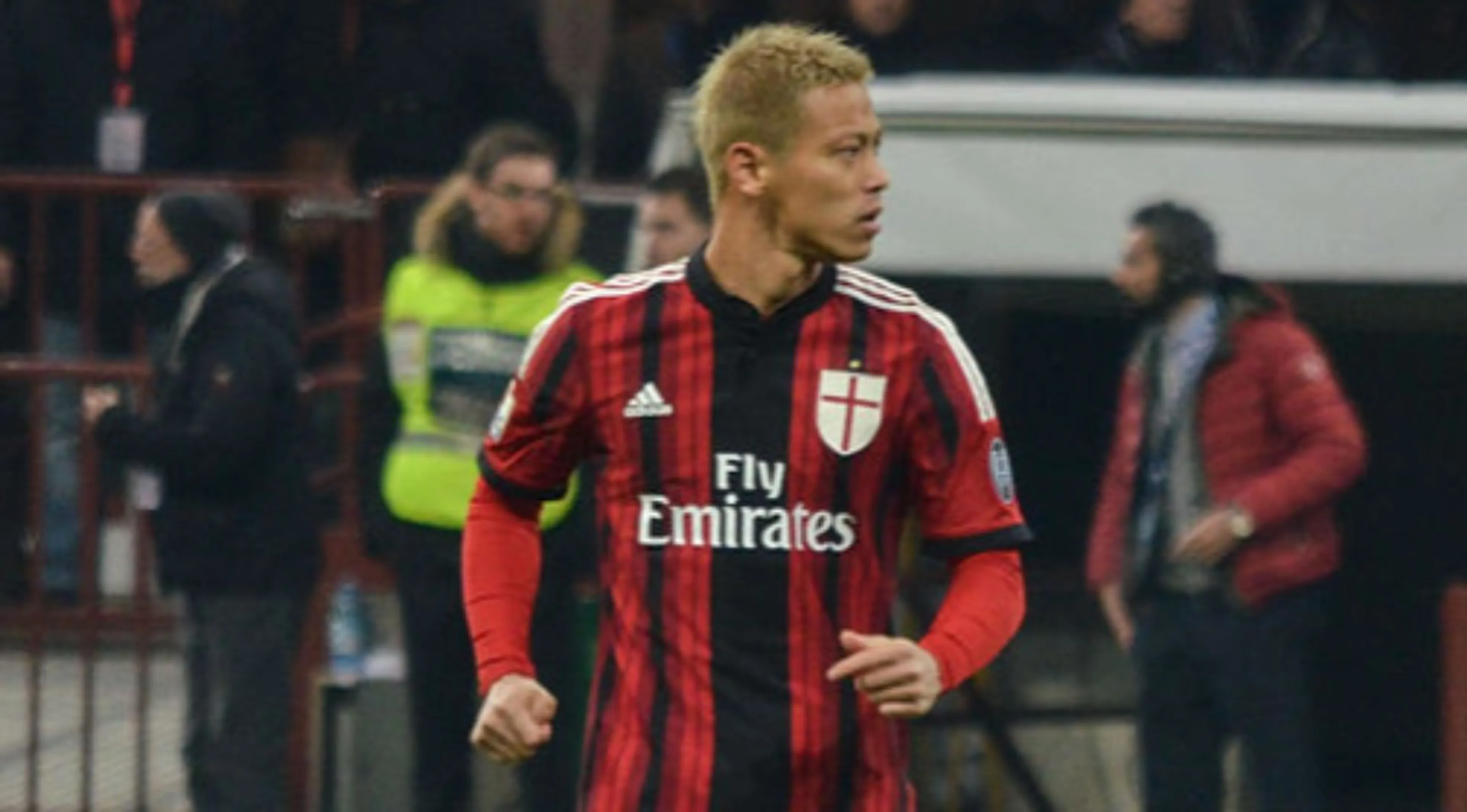 Copertina di Honda dal Giappone si propone al Milan: “Chiamatemi”