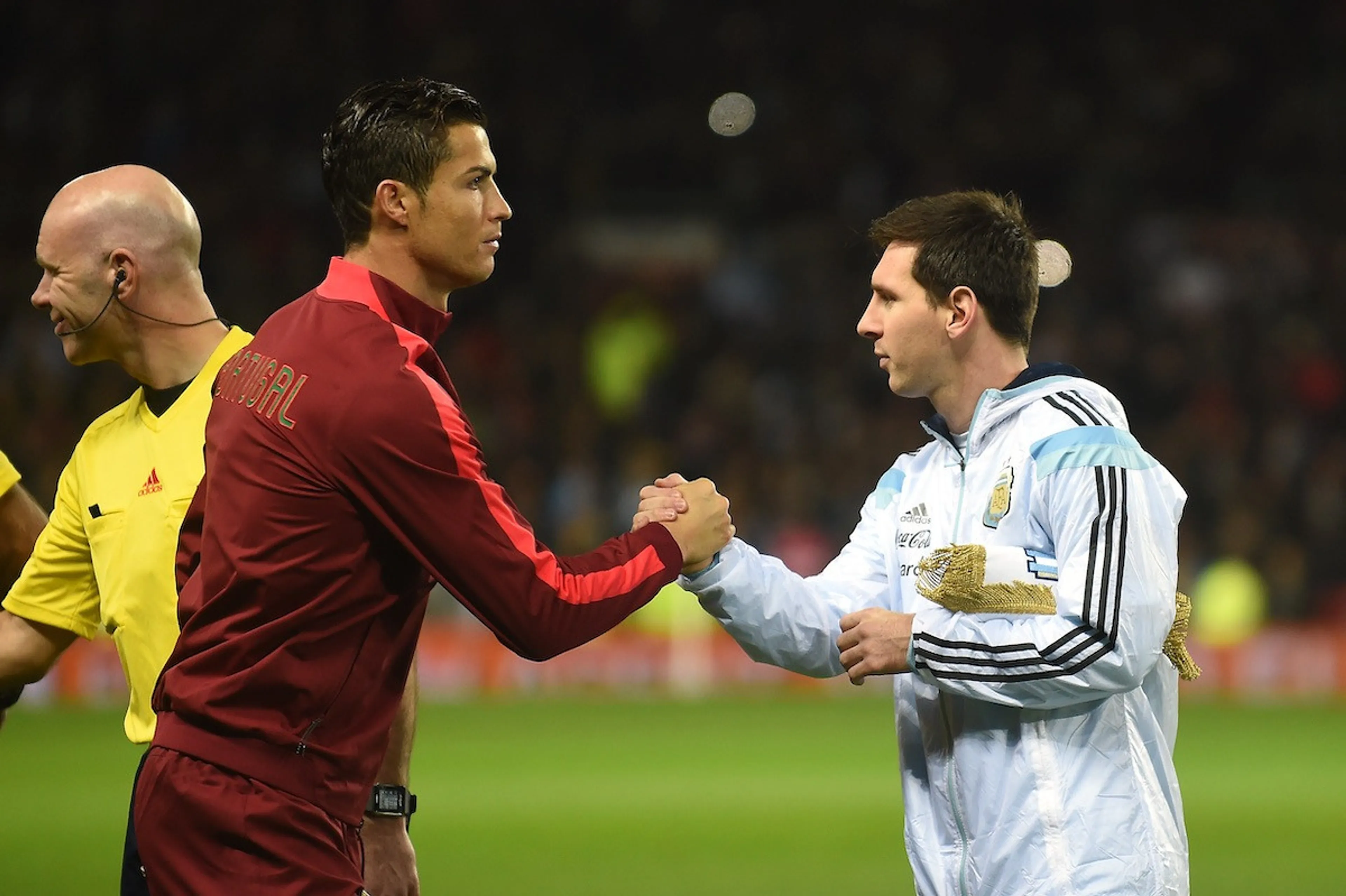 Copertina di I paperoni del 2021, la Top 10: eterna sfida Messi-Ronaldo