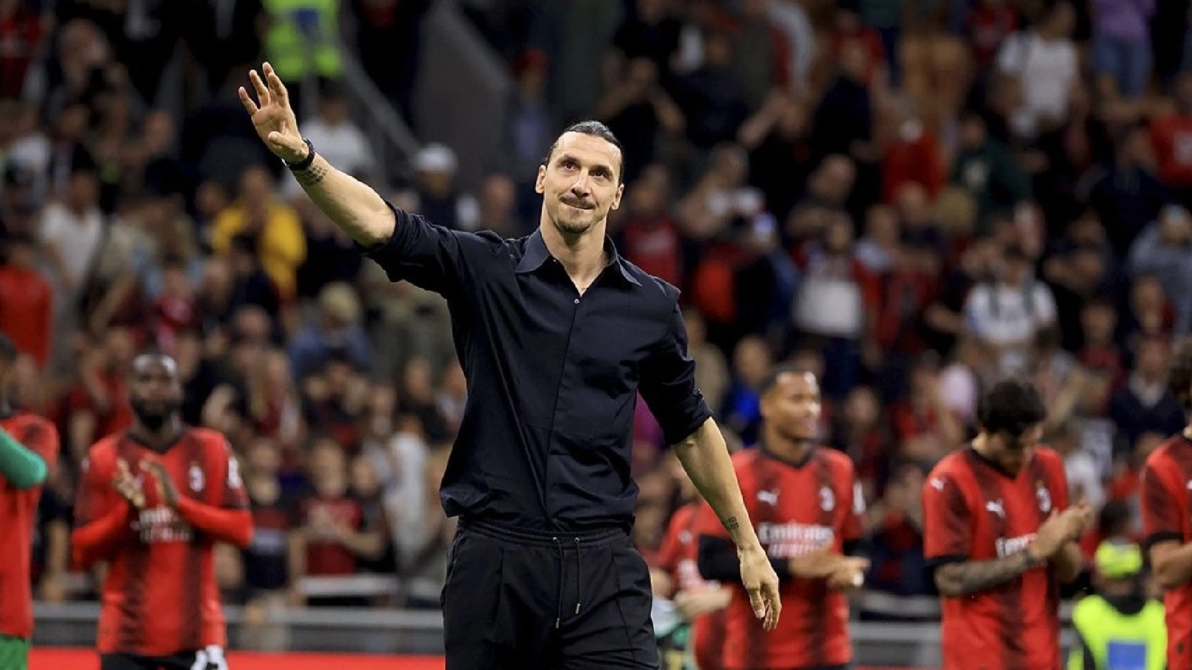 Copertina di Batosta Milan? Ci pensa... Ibrahimovic: visita alla squadra a Milanello