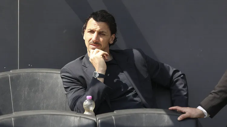 /images/i/b/r/ibrahimovic-milan-futurojpg_1763410683836.jpg