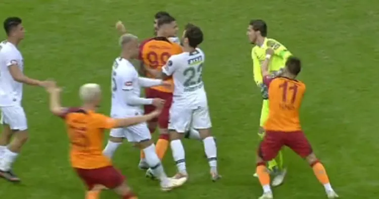 /images/i/c/a/icardi-galatasaray.jpg