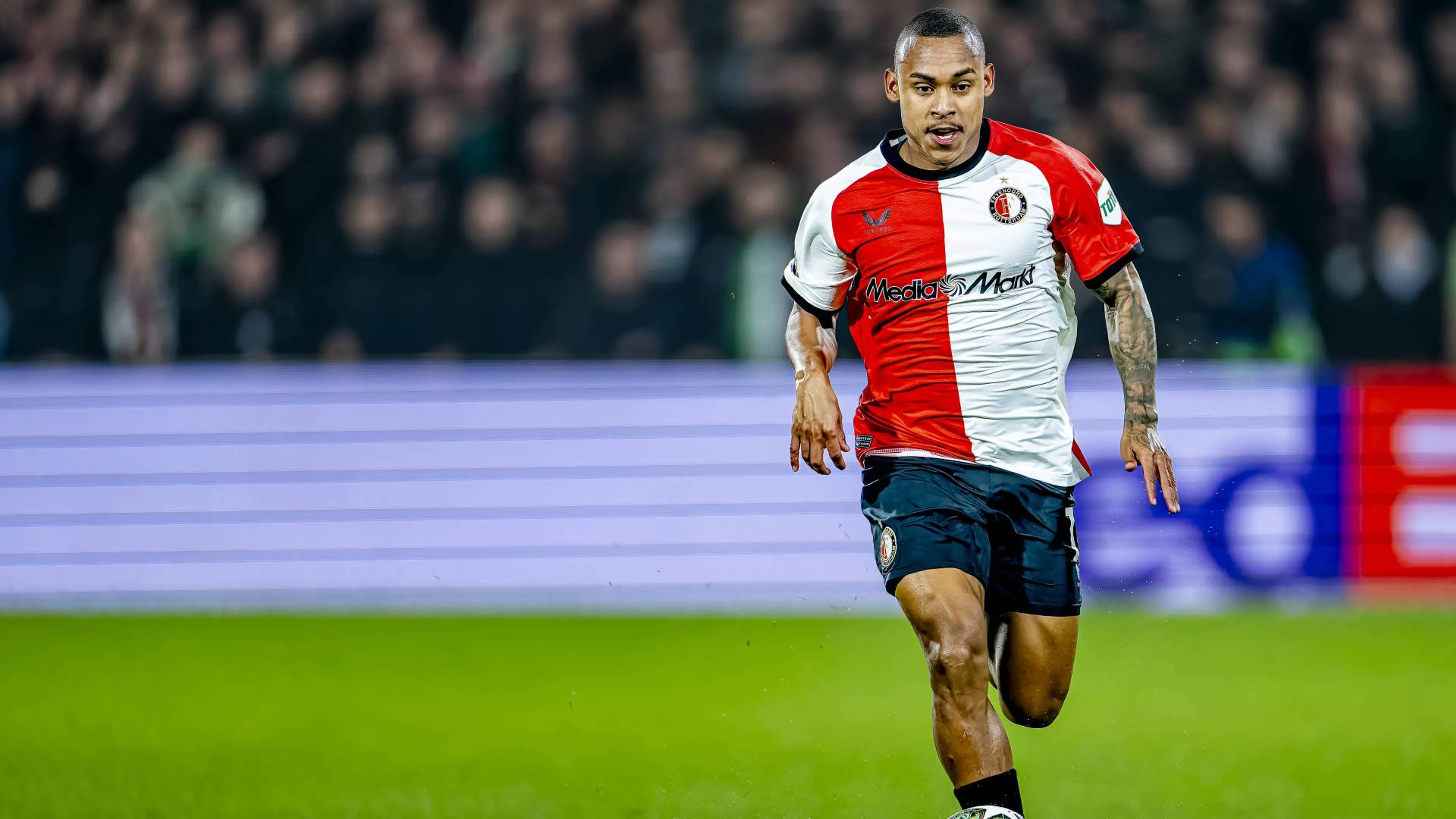 Copertina di Mercato Napoli, Paixao in pole come erede di Kvaratskhelia