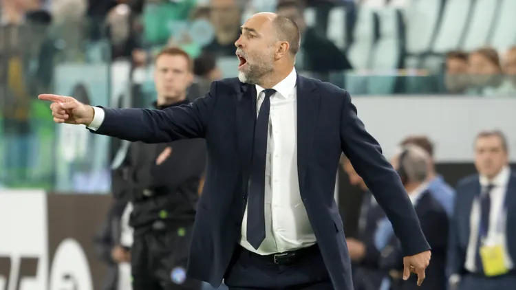 /images/i/g/o/igor-tudor-juventus-serie-a-2024-25-juventus-vs-udinese-2-0-18-05-2025-azione-action-single-shot-nuova-maglia-new-shirt-2025-26-serie-a-2024-25-juventus-udinese-2-0-nuova-maglia-2025-26jpg_1749556389860.jpg