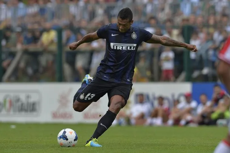 /images/i/l/il-tiro-di-fredy-guarin.jpg