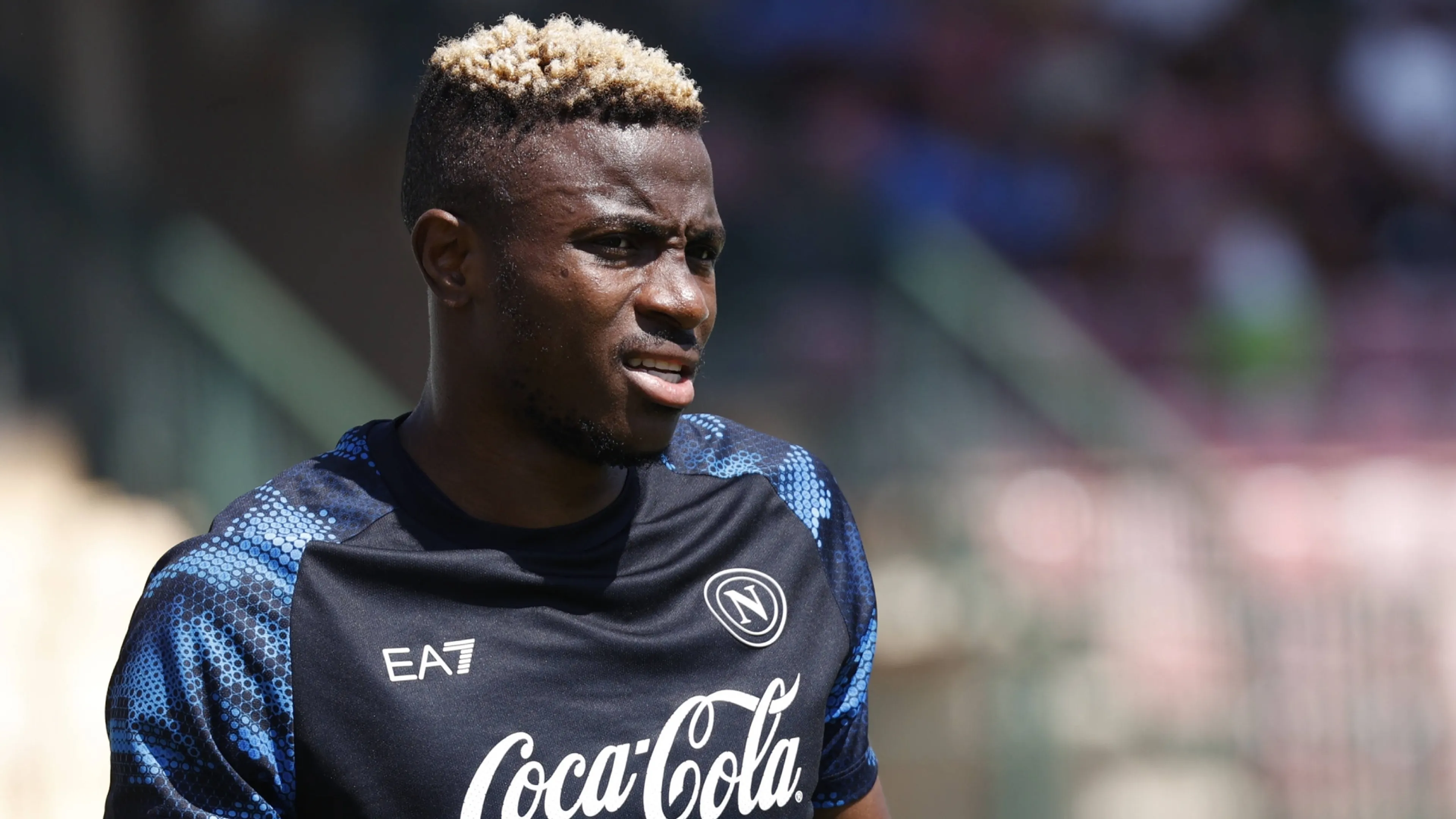 Copertina di Romano: "Il Napoli ha accettato l'offerta dell'Al Ahli per Osimhen".  E intanto chiude con la Juve per Arthur