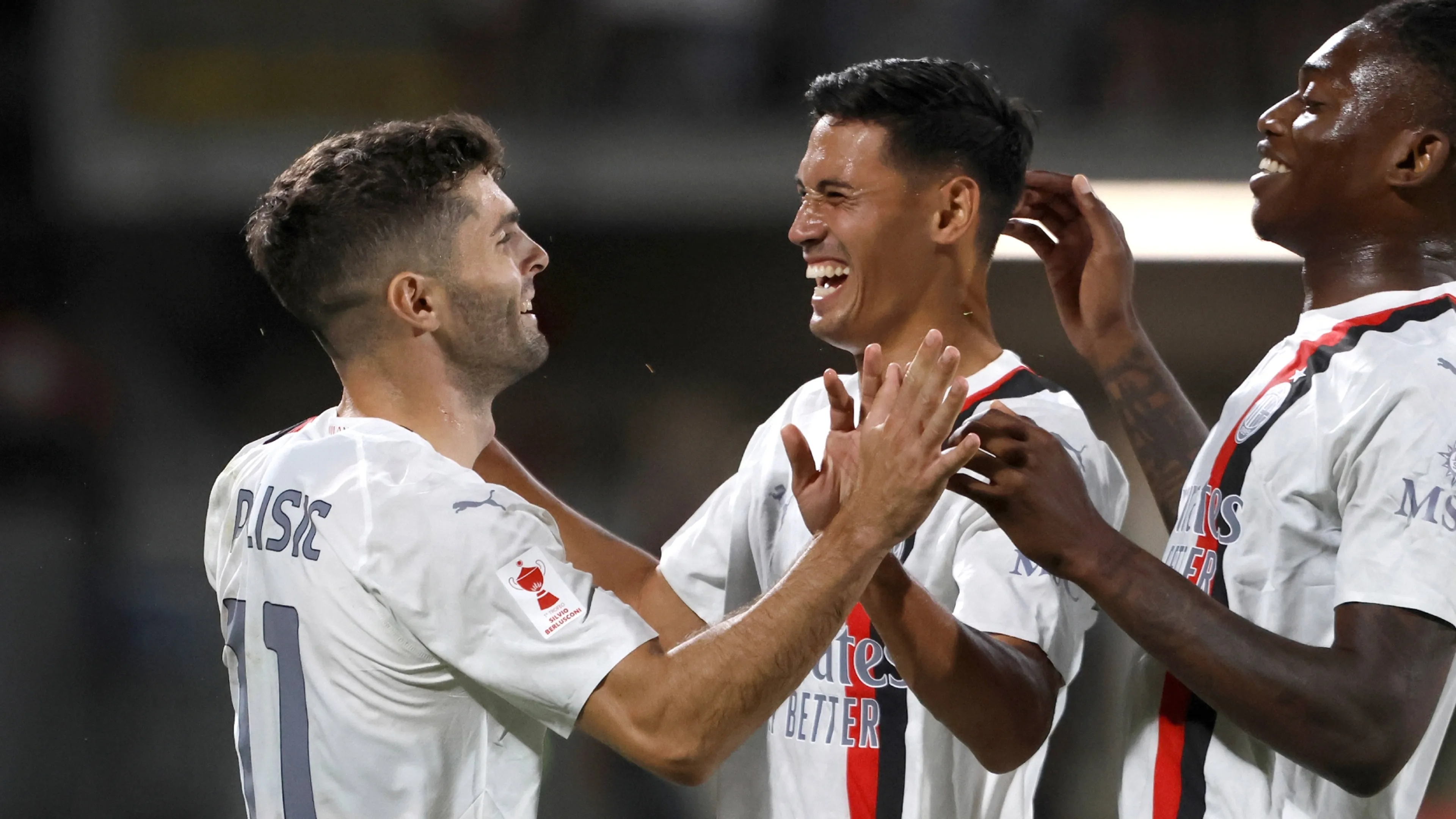 Copertina di Dalla Spagna gelano i tifosi del Milan: "Il Real Madrid sul craque rossonero"