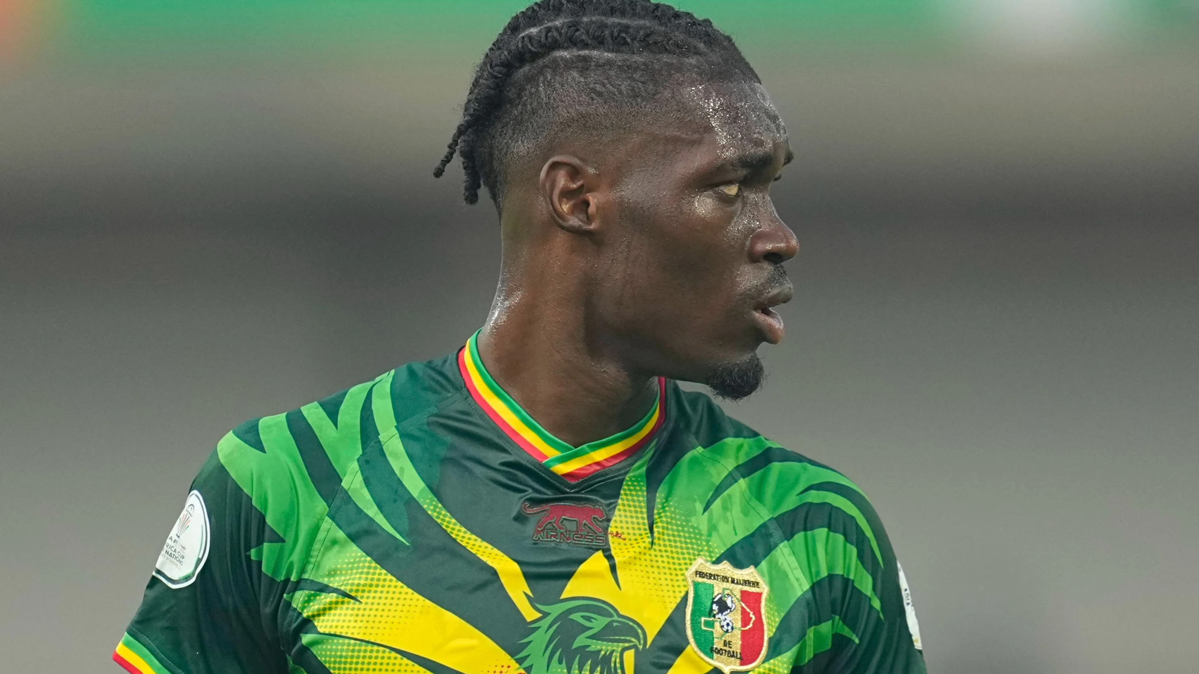 Bissouma, incredibile infortunio in Nazionale: il centrocampista del Tottenham k.o. dopo 9 secondi