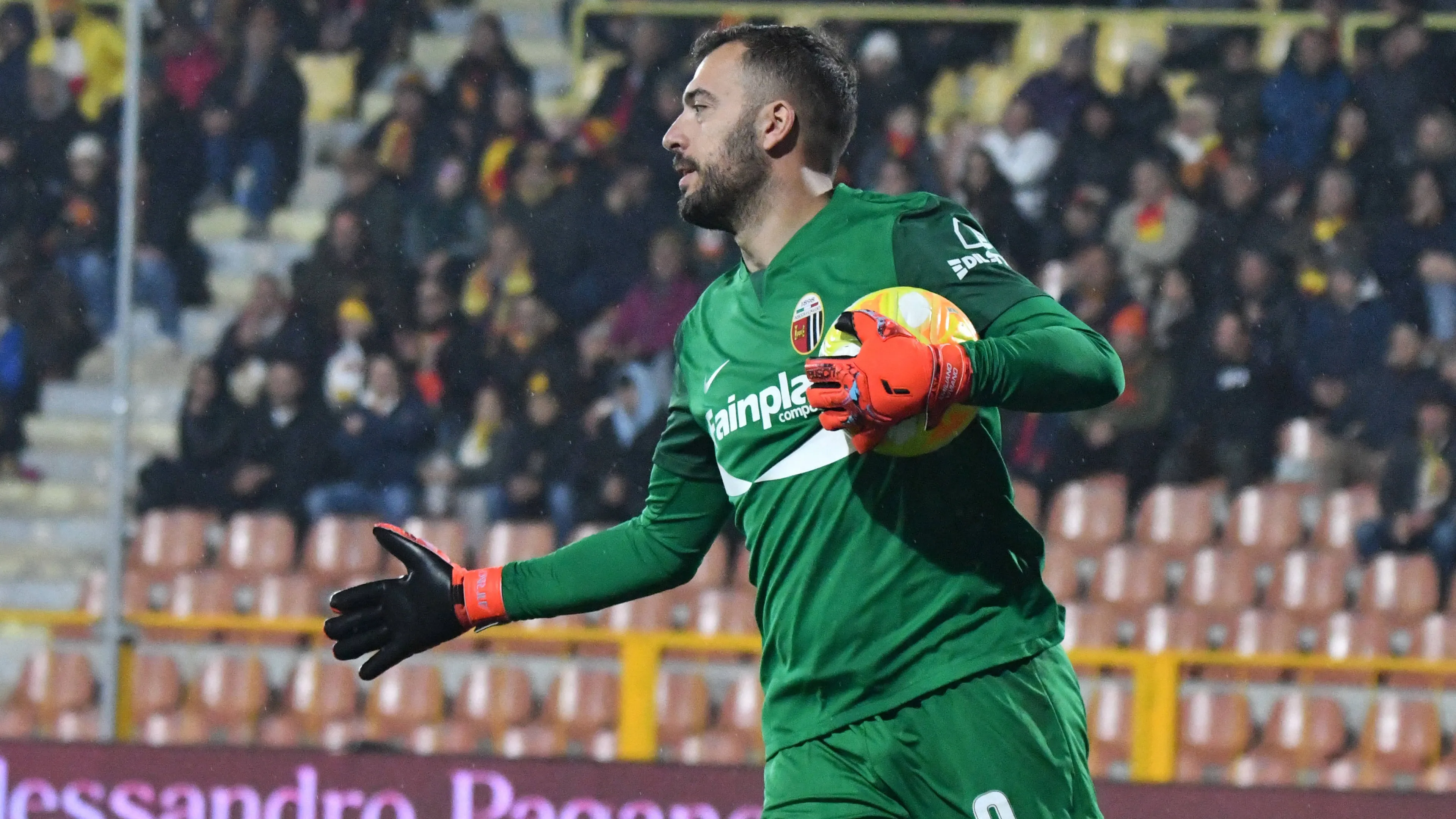 Scontro tra Viviano e Zazzaroni: "Io in Nazionale, lui a Ballando con le Stelle". Poi arriva il chiarimento