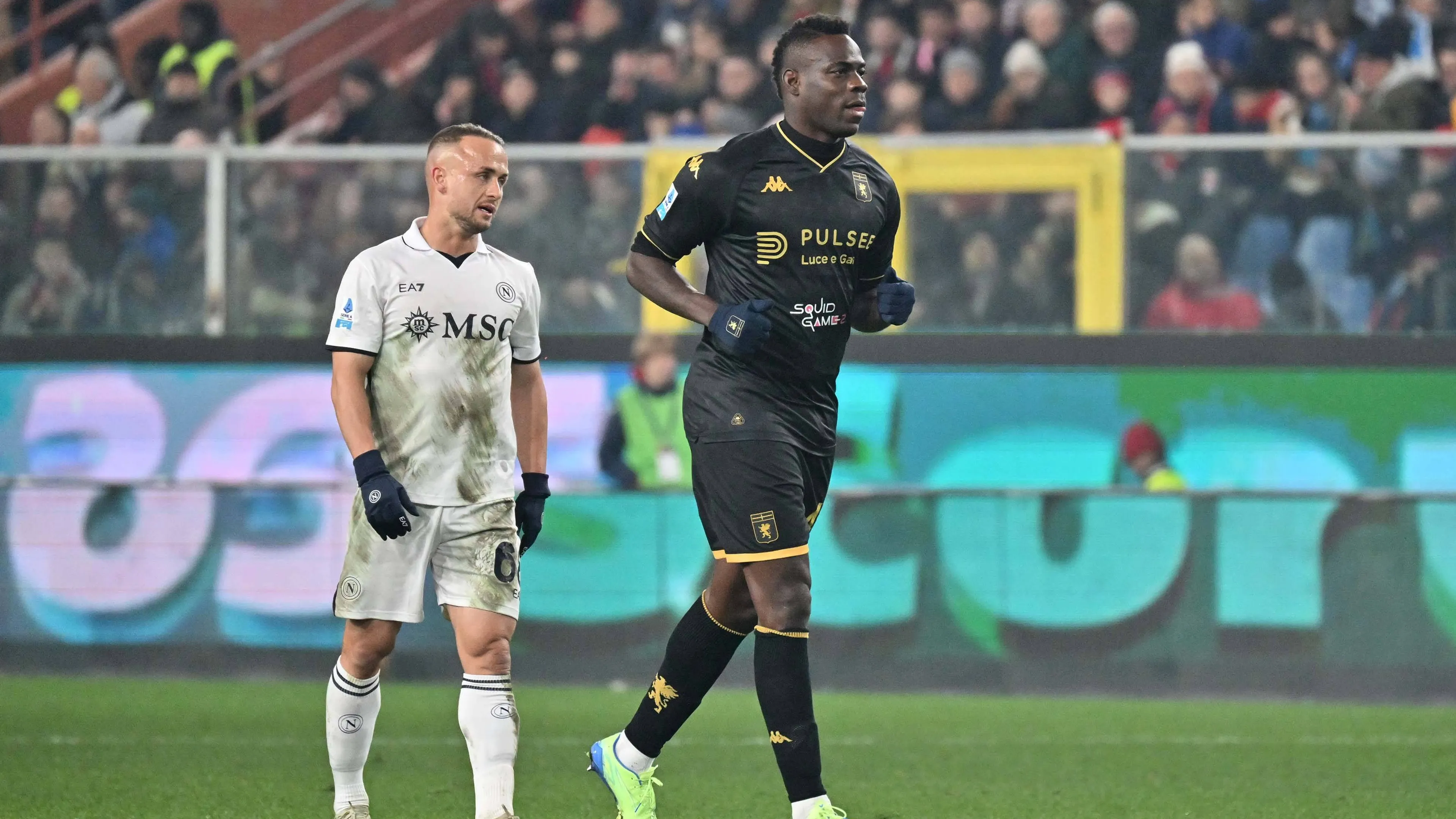 "Gli sto sui cog***ni, ecco la verità!". Il durissimo sfogo di Mario Balotelli