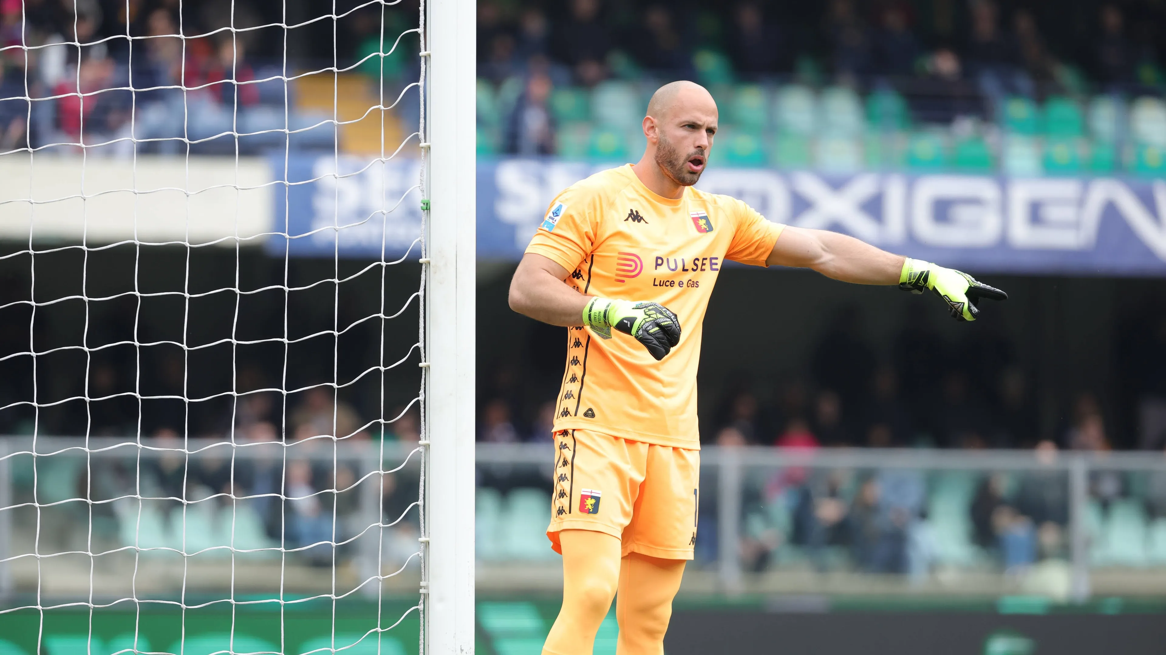 Napoli alla ricerca di un vice Meret: nel mirino Leali del Genoa