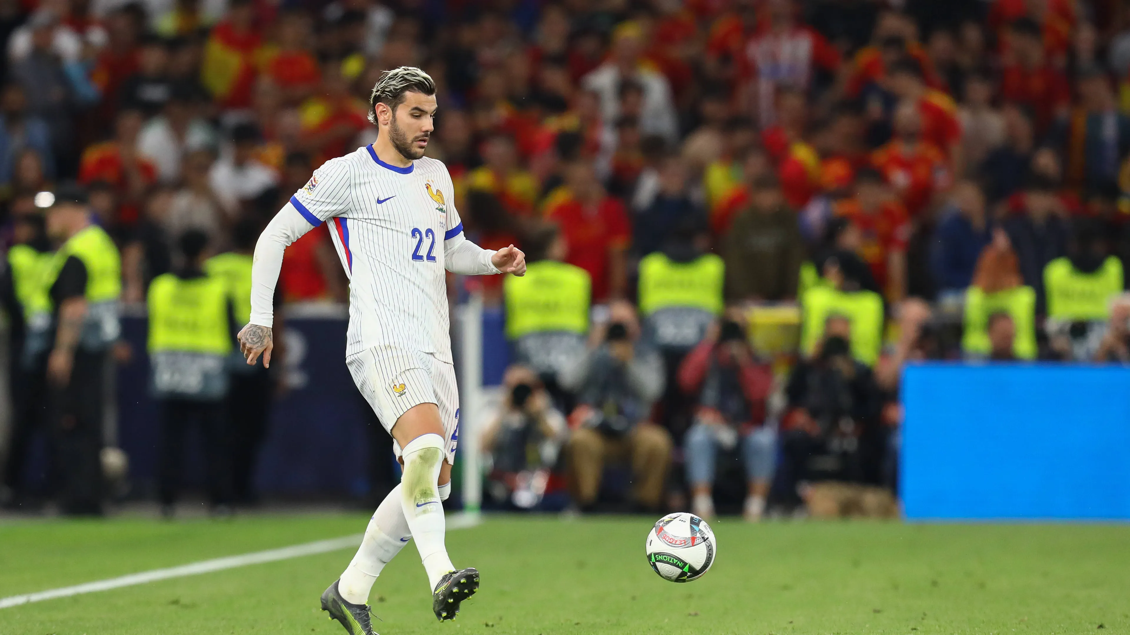 Theo Hernandez più vicino all'Atletico Madrid