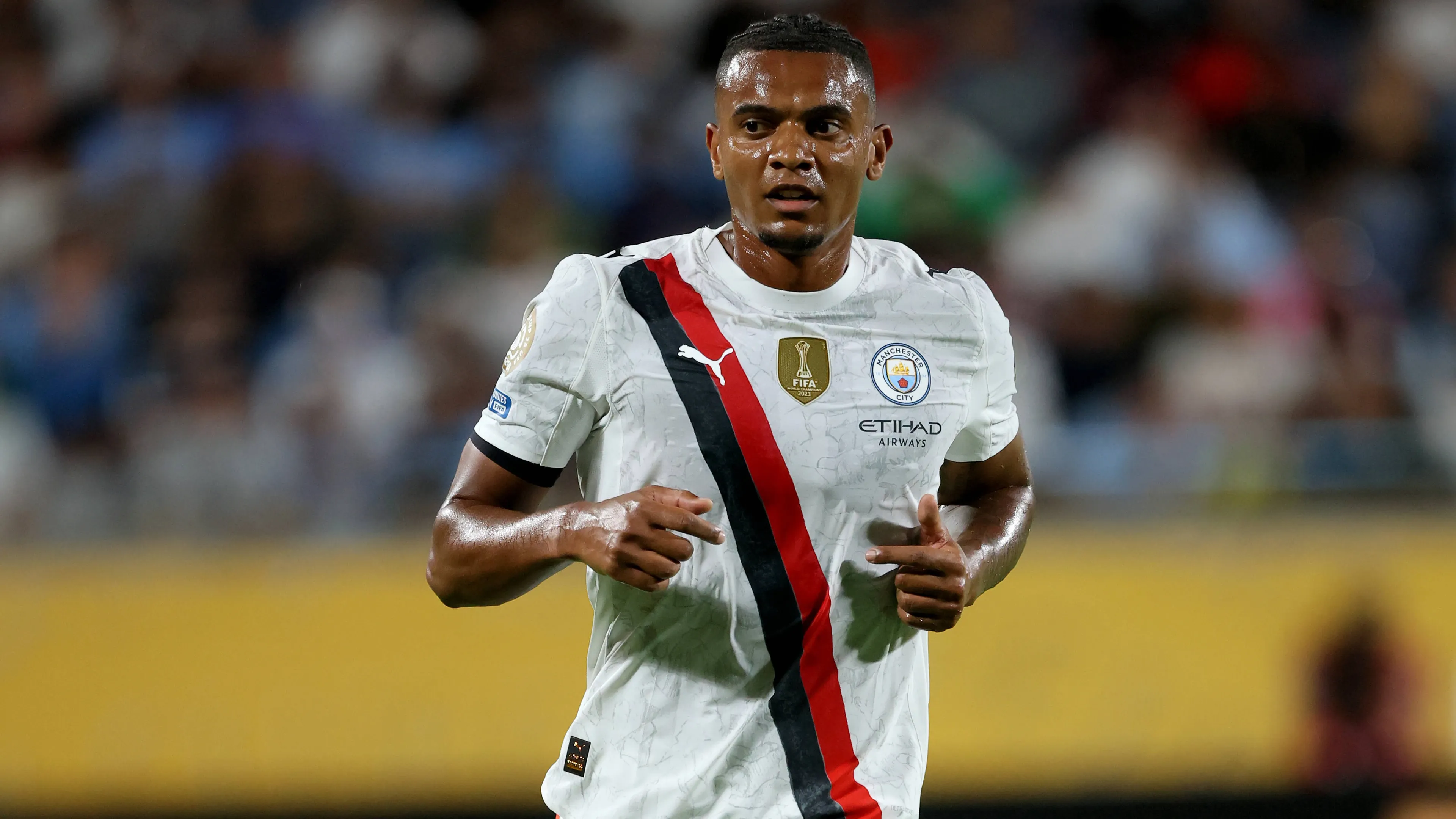 Calciomercato Milan, la trattativa per Akanji si complica: spunta il nome di Joe Gomez
