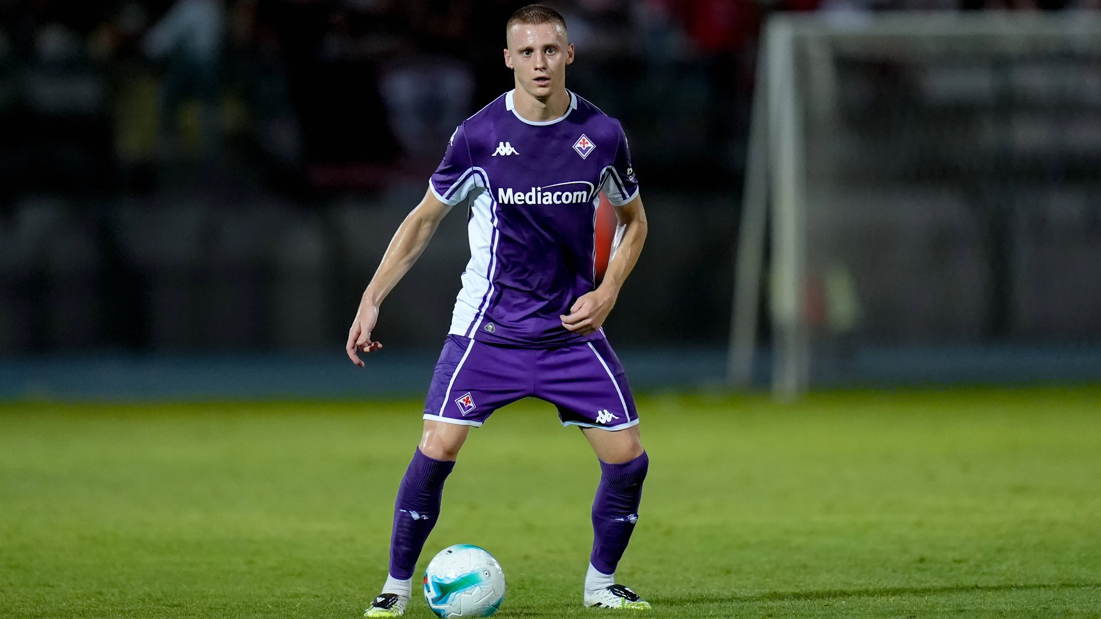 Calciomercato Fiorentina, arriva la risposta di Comuzzo all'offerta araba: la situazione