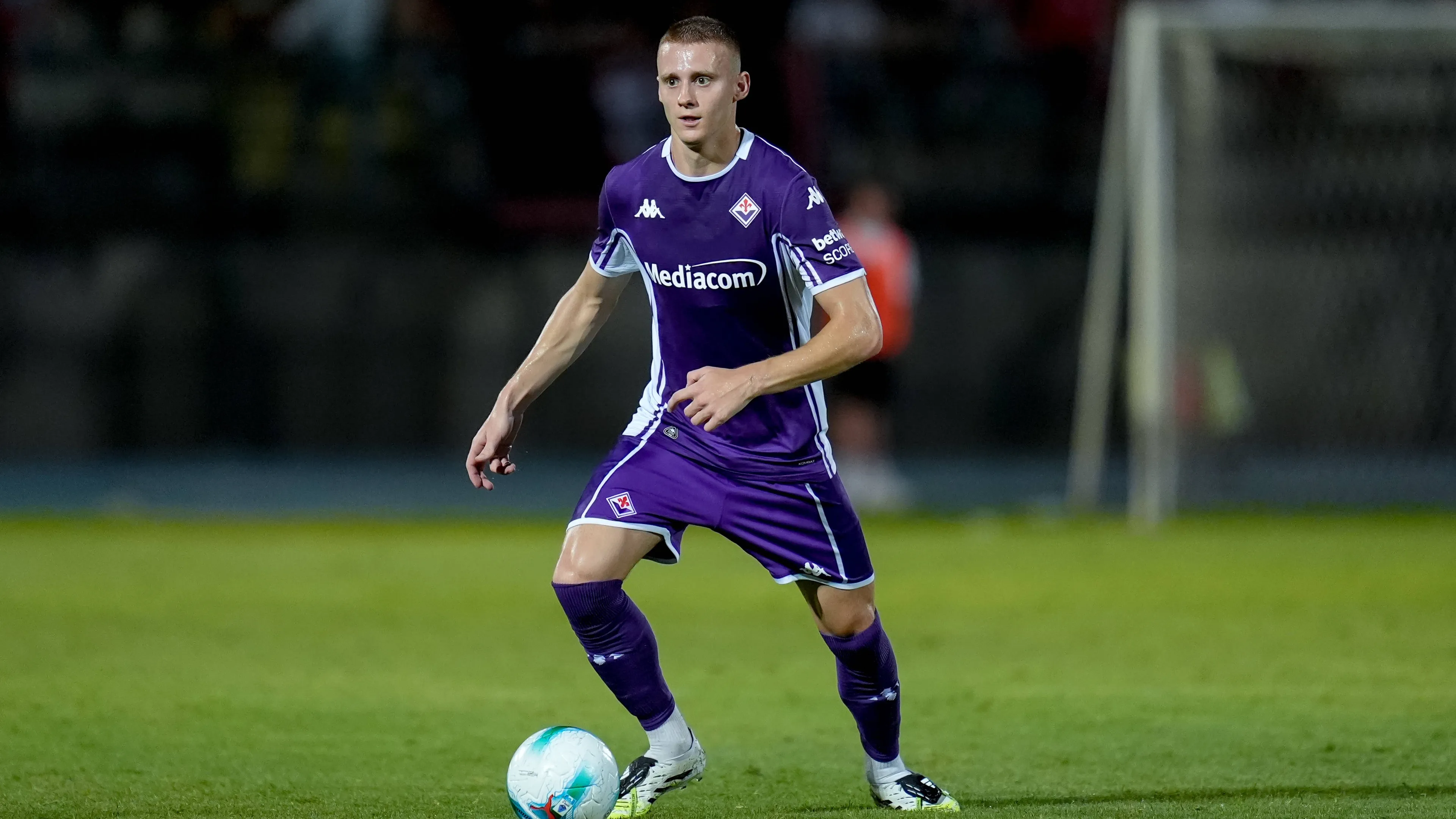 Calciomercato Fiorentina, fissato il prezzo di Comuzzo: i viola aprono alla cessione