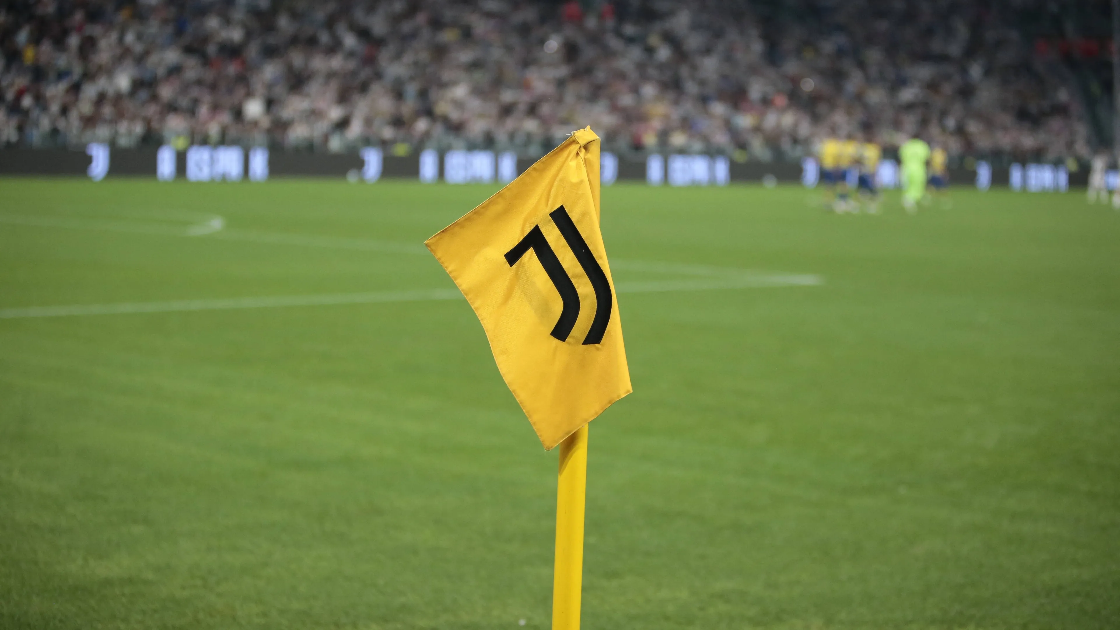 La confessione dell'ex Juventus: "Ho giocato gratis per un anno"