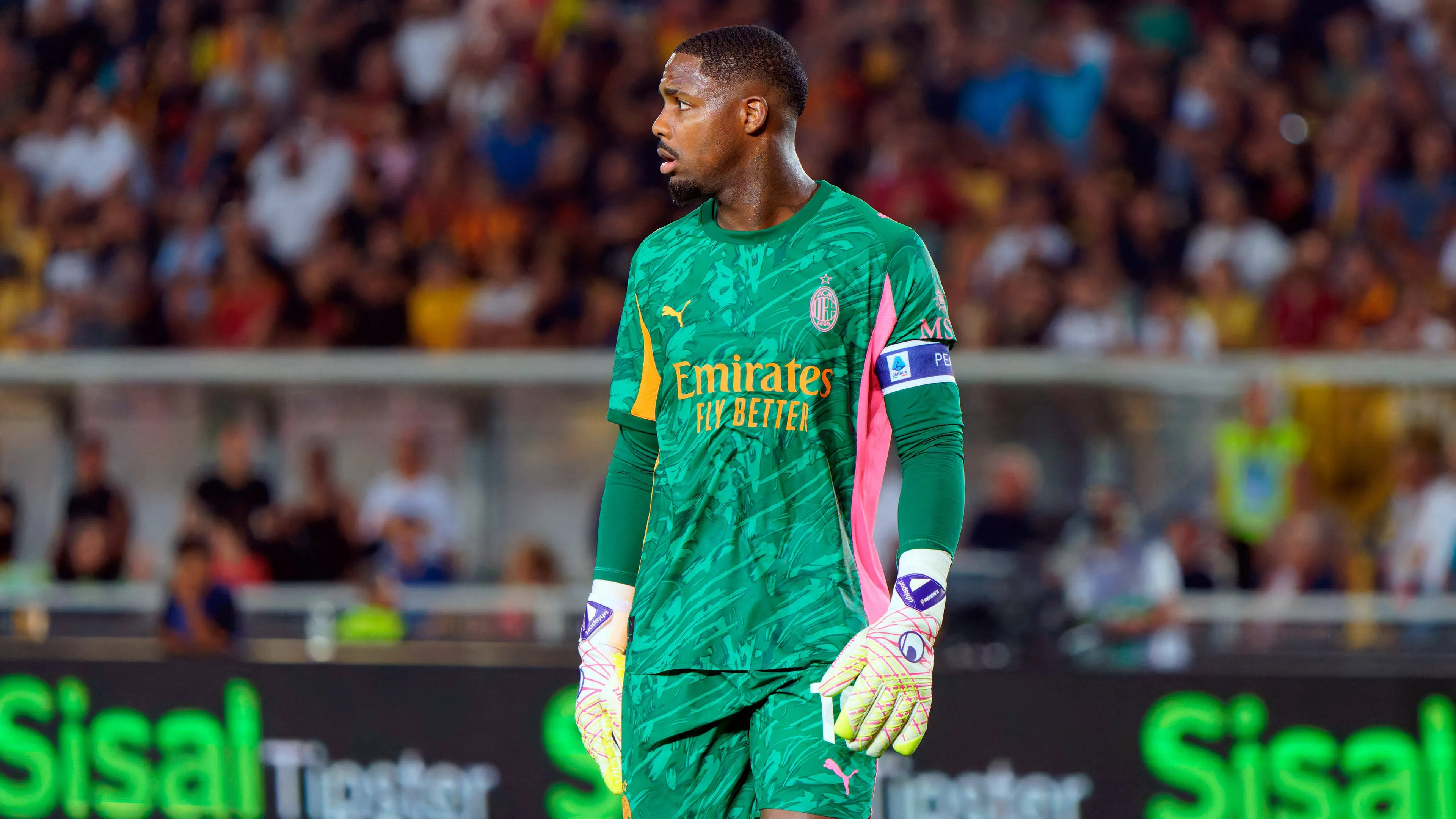 Calciomercato Milan, il retroscena sorprendente: i rossoneri avevano già bloccato Suzuki per sostituire Maignan