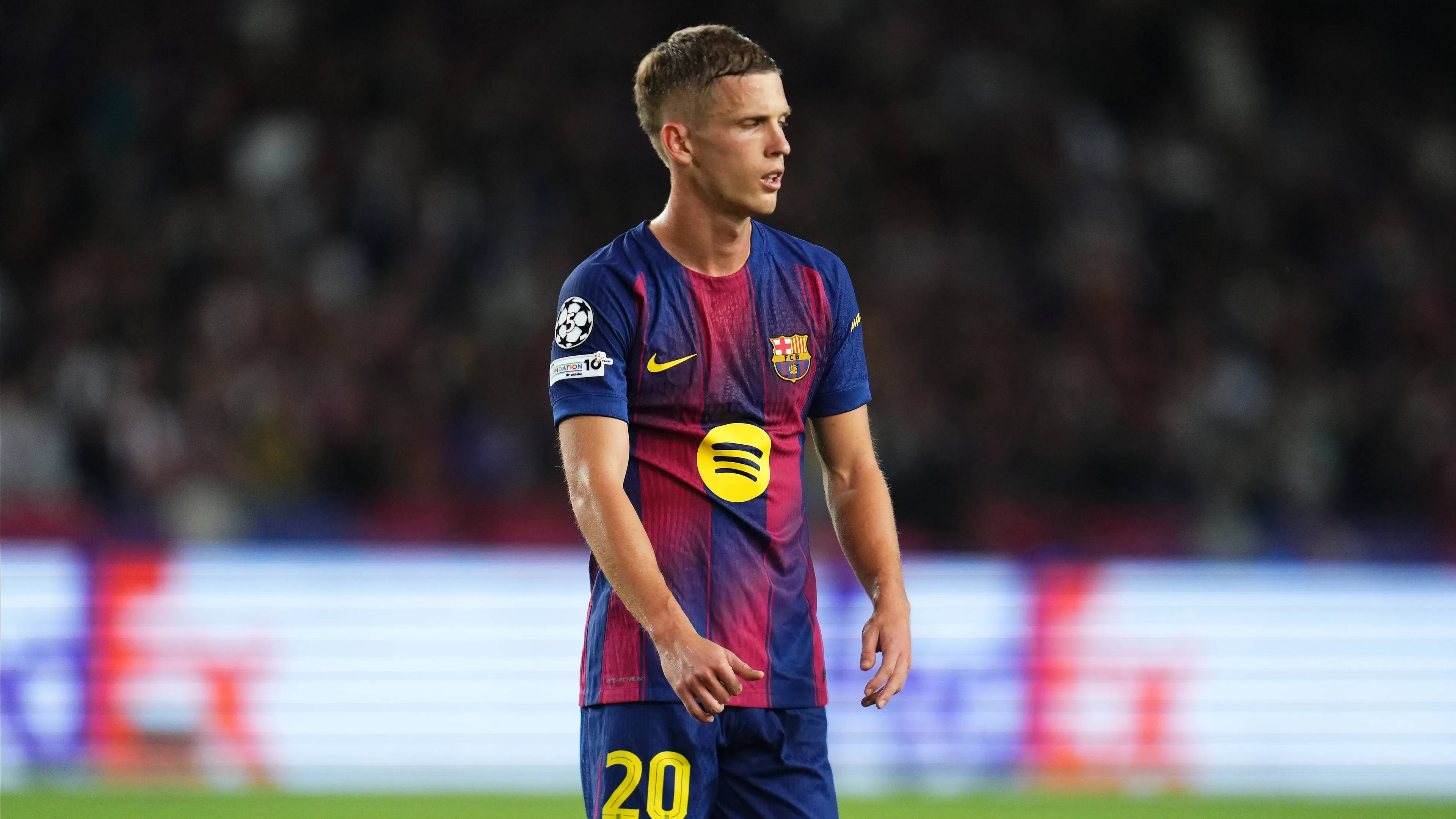 Bayern Monaco in cerca di un centrocampista: piace Dani Olmo del Barcellona