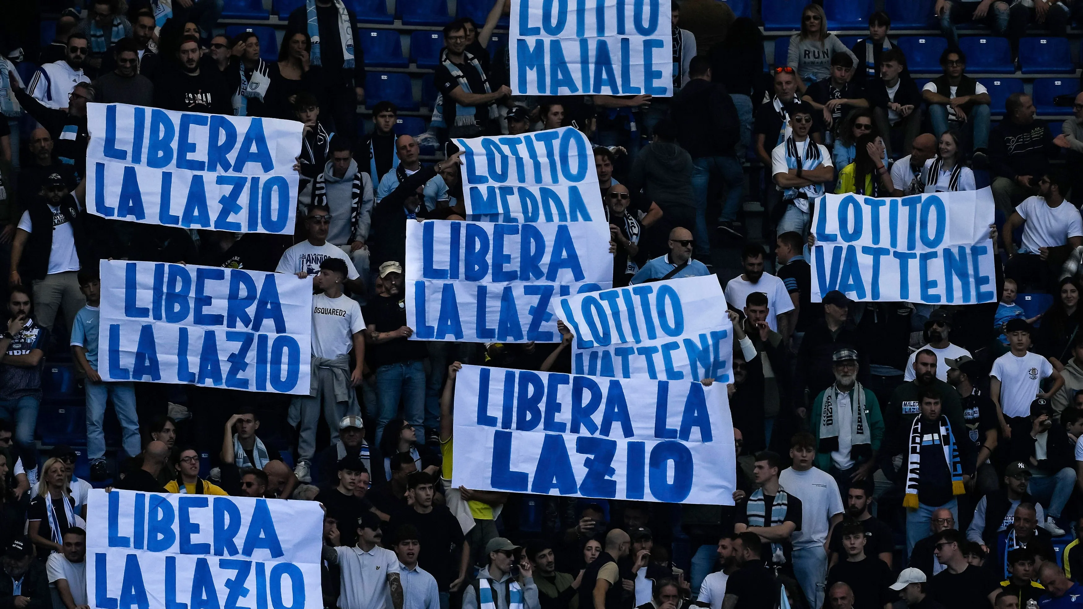 Lazio, continua la contestazione nei confronti del presidente Claudio Lotito