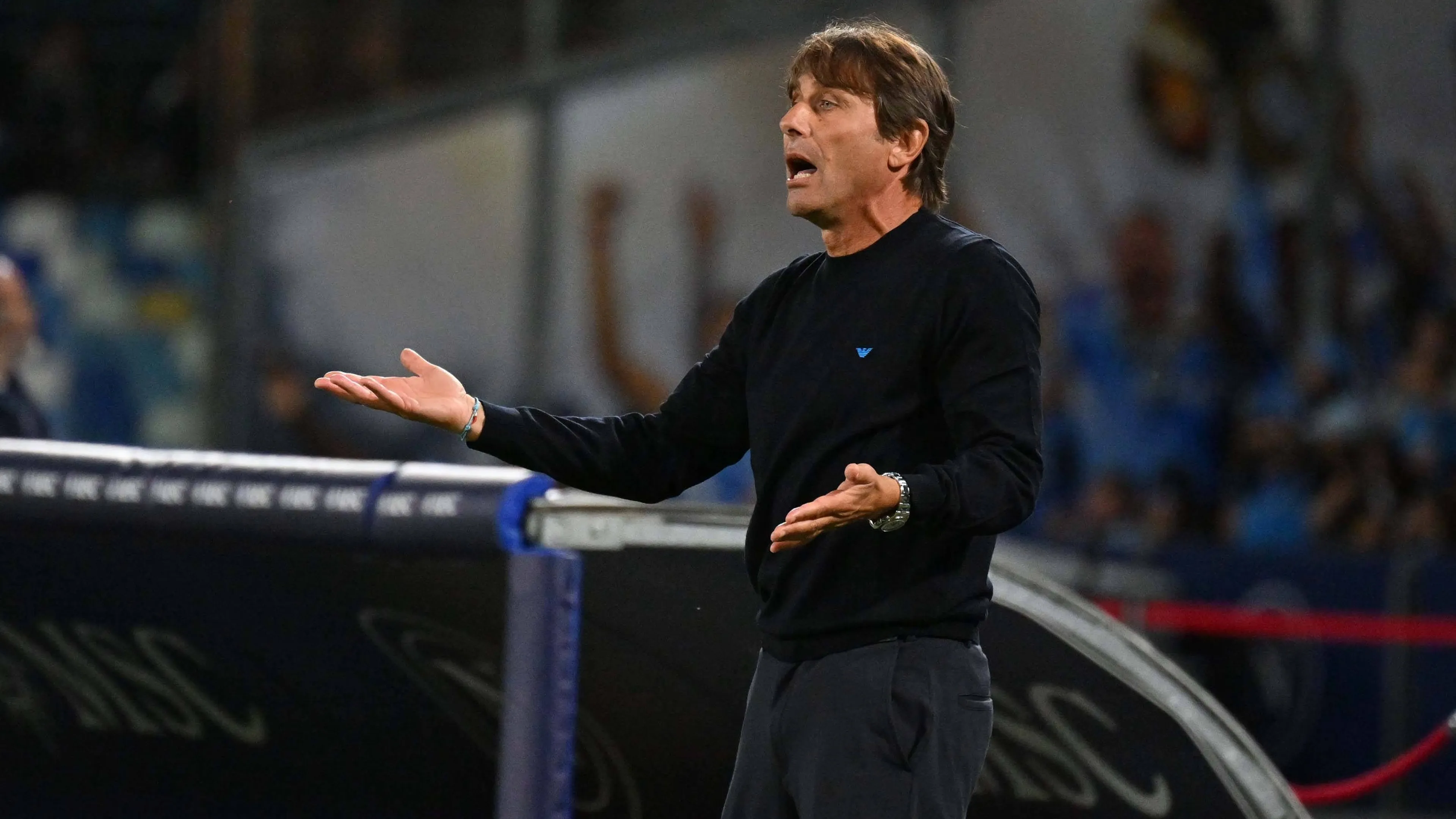 Napoli, Antonio Conte sbotta a inizio conferenza stampa: "Non è giusto!"