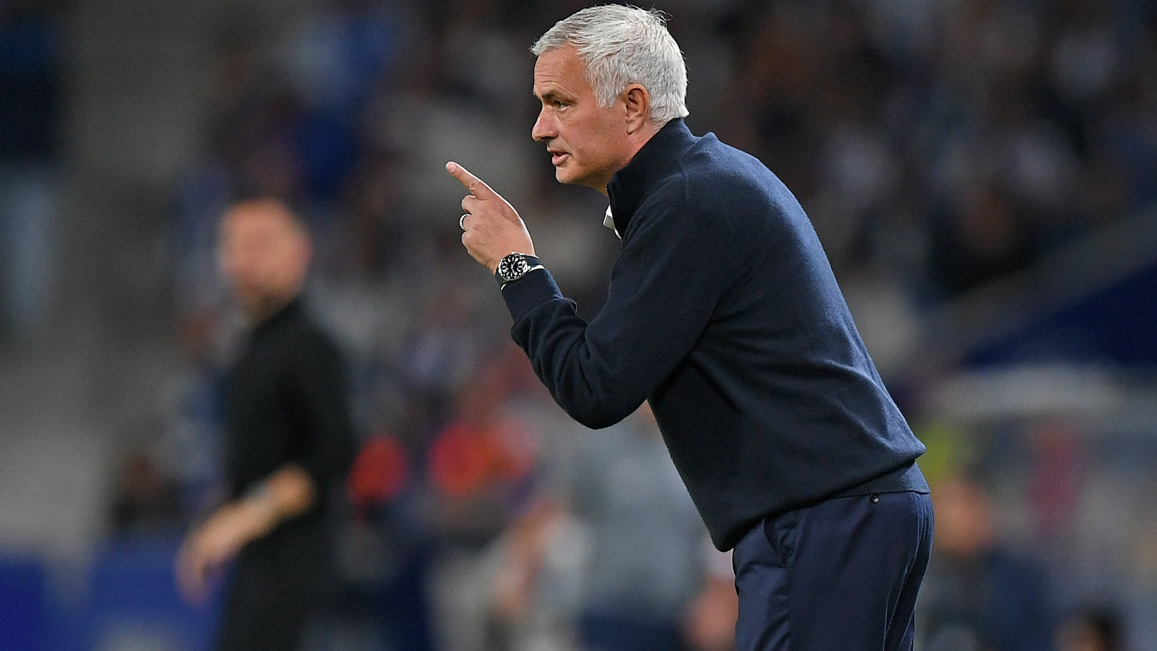 Mourinho, bordata allo Sporting su arbitri e Var. La replica di Rui Borges