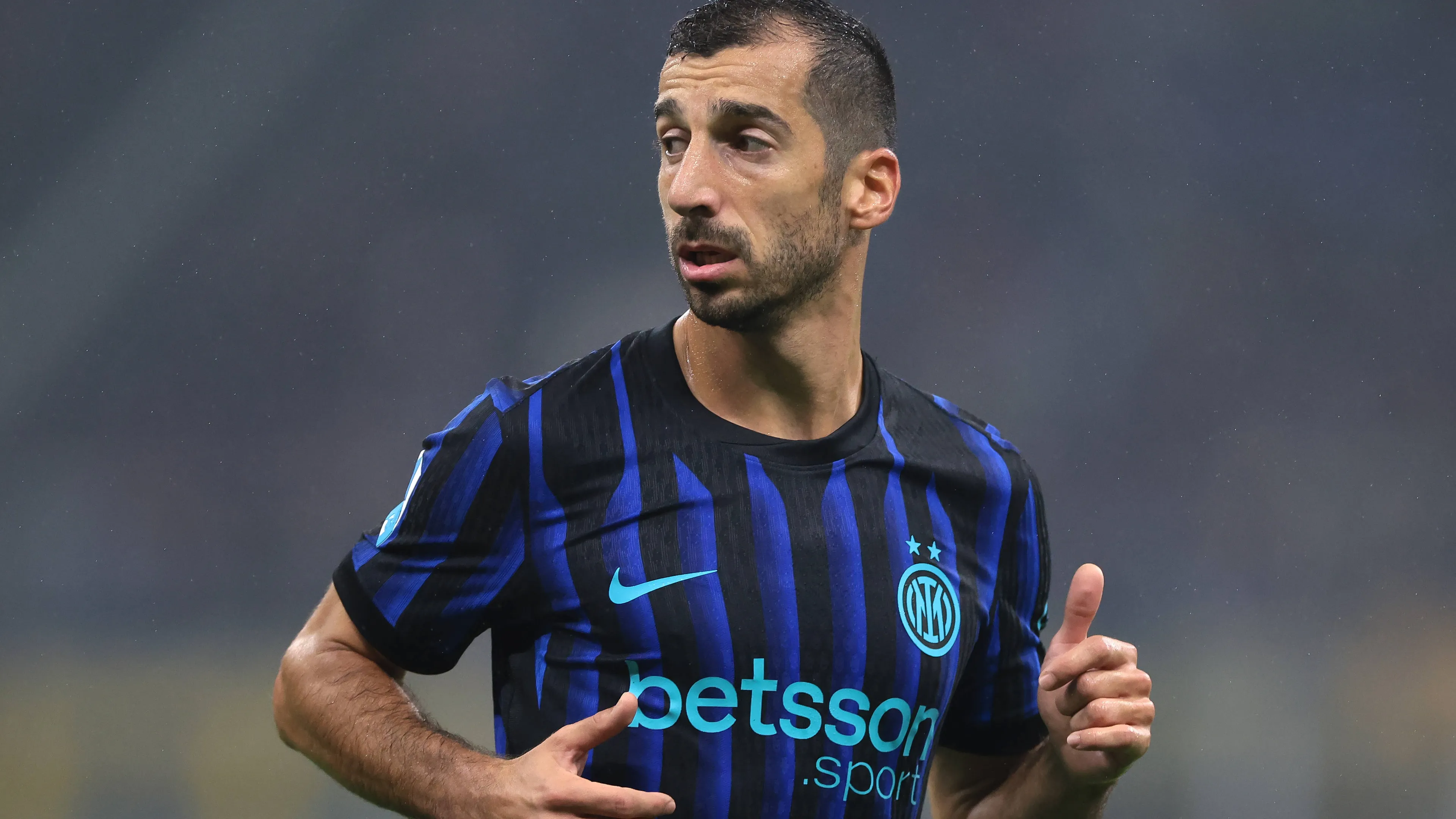 Mkhitaryan, incredibile retroscena su Mourinho: "Ogni sera mi inviava lo stesso messaggio su Whatsapp"