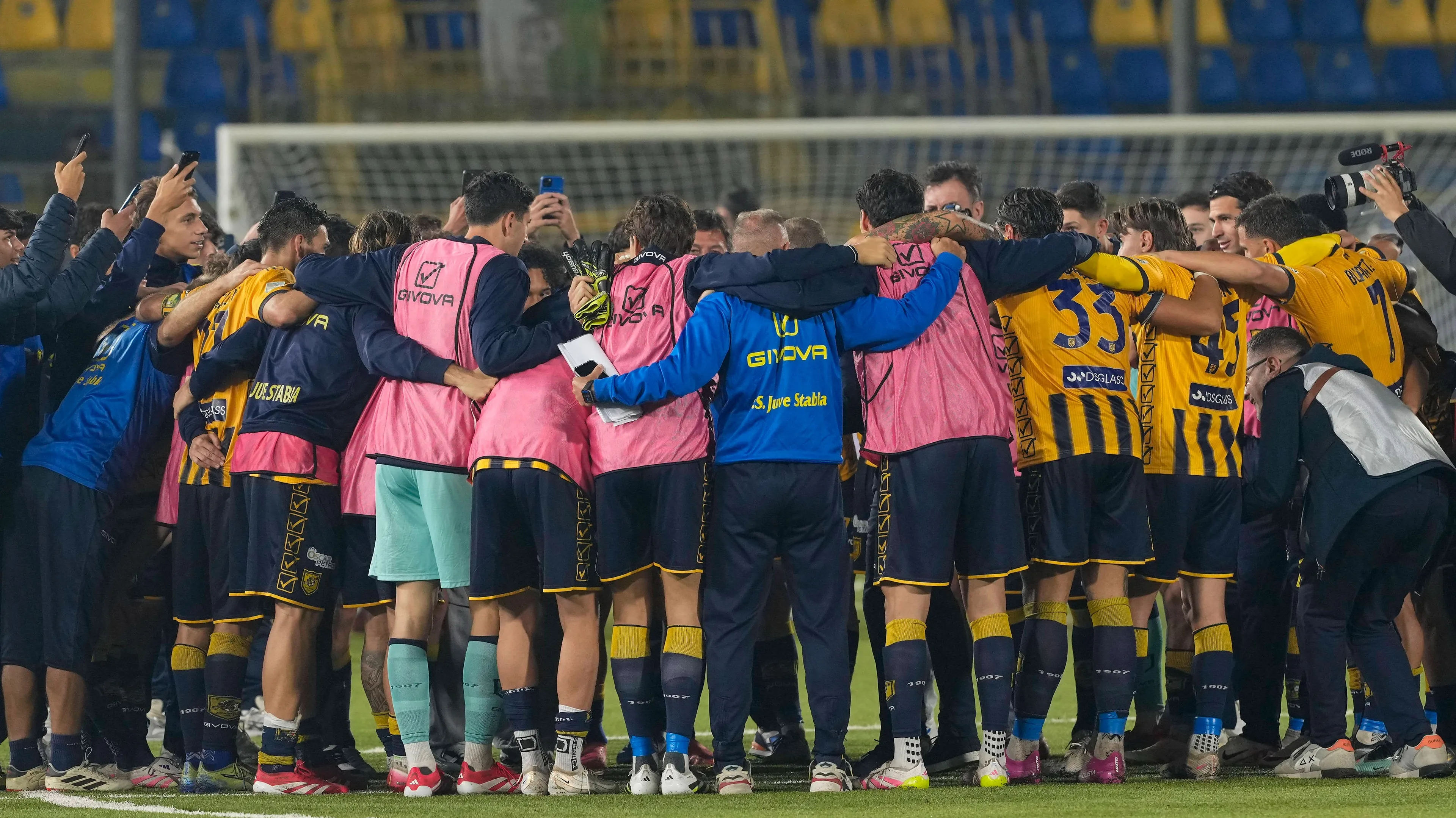 Clamoroso in Serie B: un club finisce in amministrazione controllata