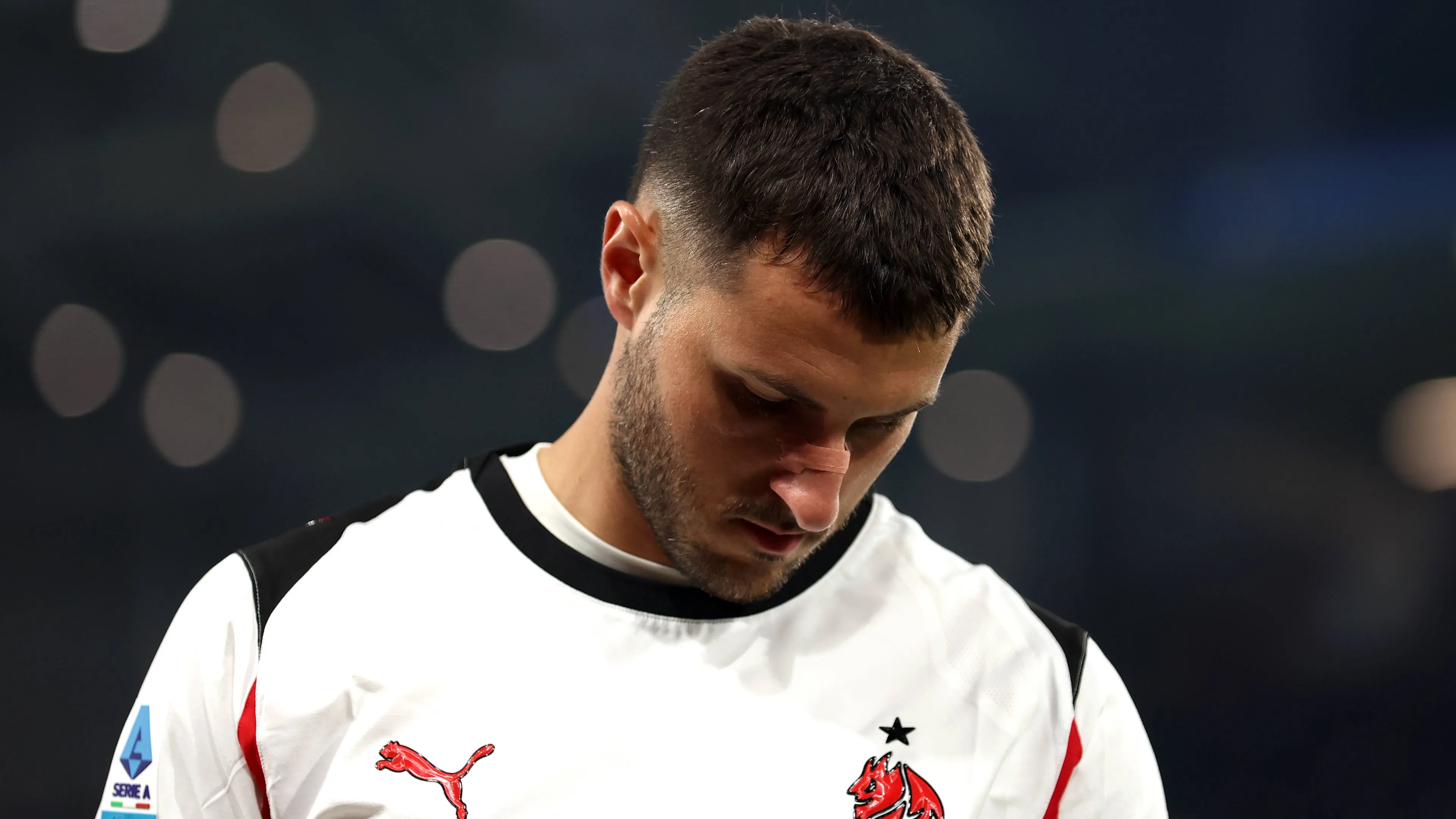 Milan, la situazione di Gimenez diventa un caso: c'è qualcosa che non torna