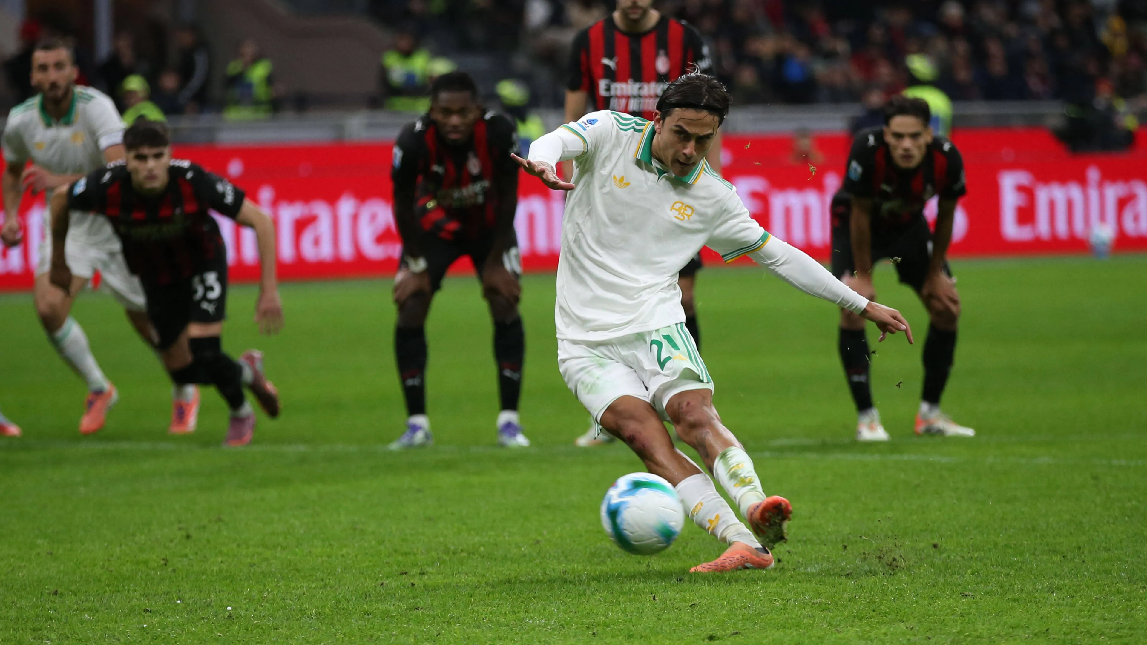 Fantacalcio, infortunio Dybala in Milan-Roma: Gasperini dice quando tornerà