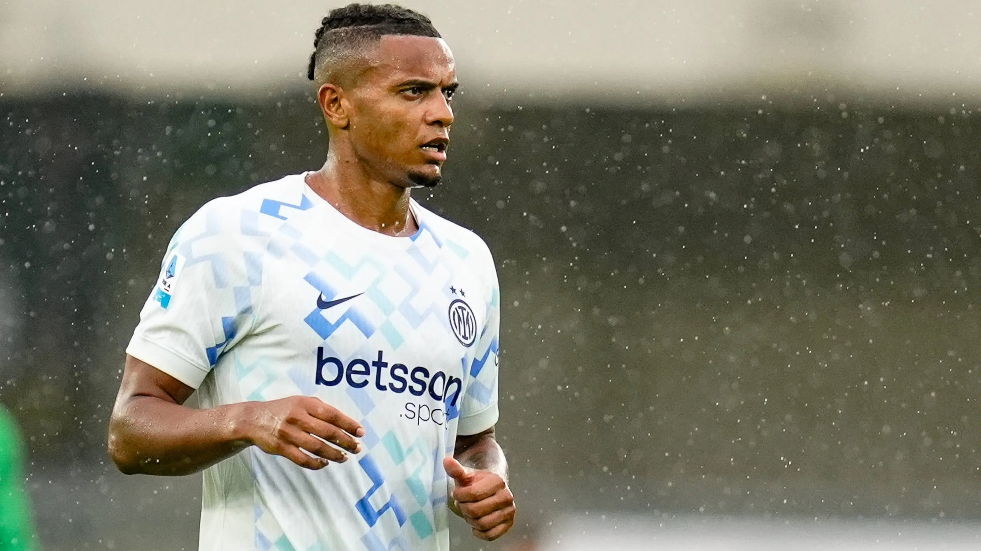 Fantacalcio, Akanji è insostituibile: l'Inter ha già deciso per il suo riscatto