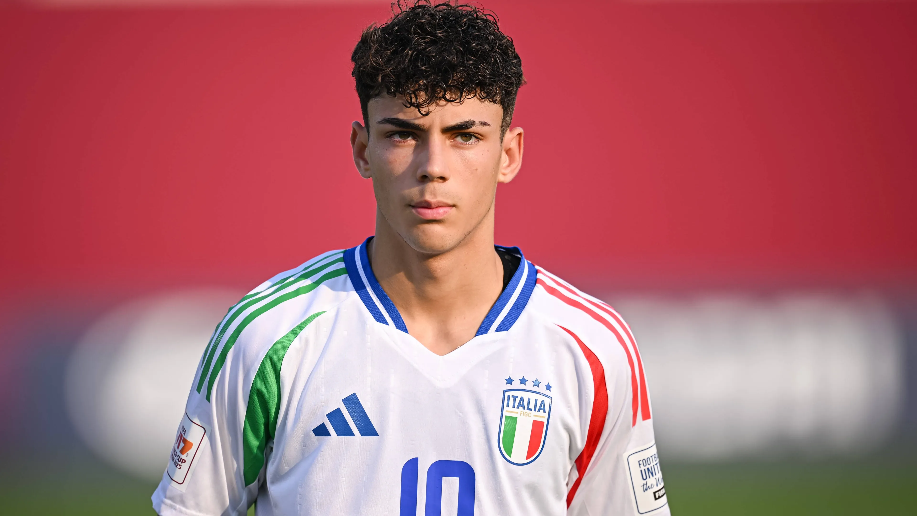 Il figlio d'arte che sta trascinando l'Italia ai Mondiali U17: chi si ricorda del papà?