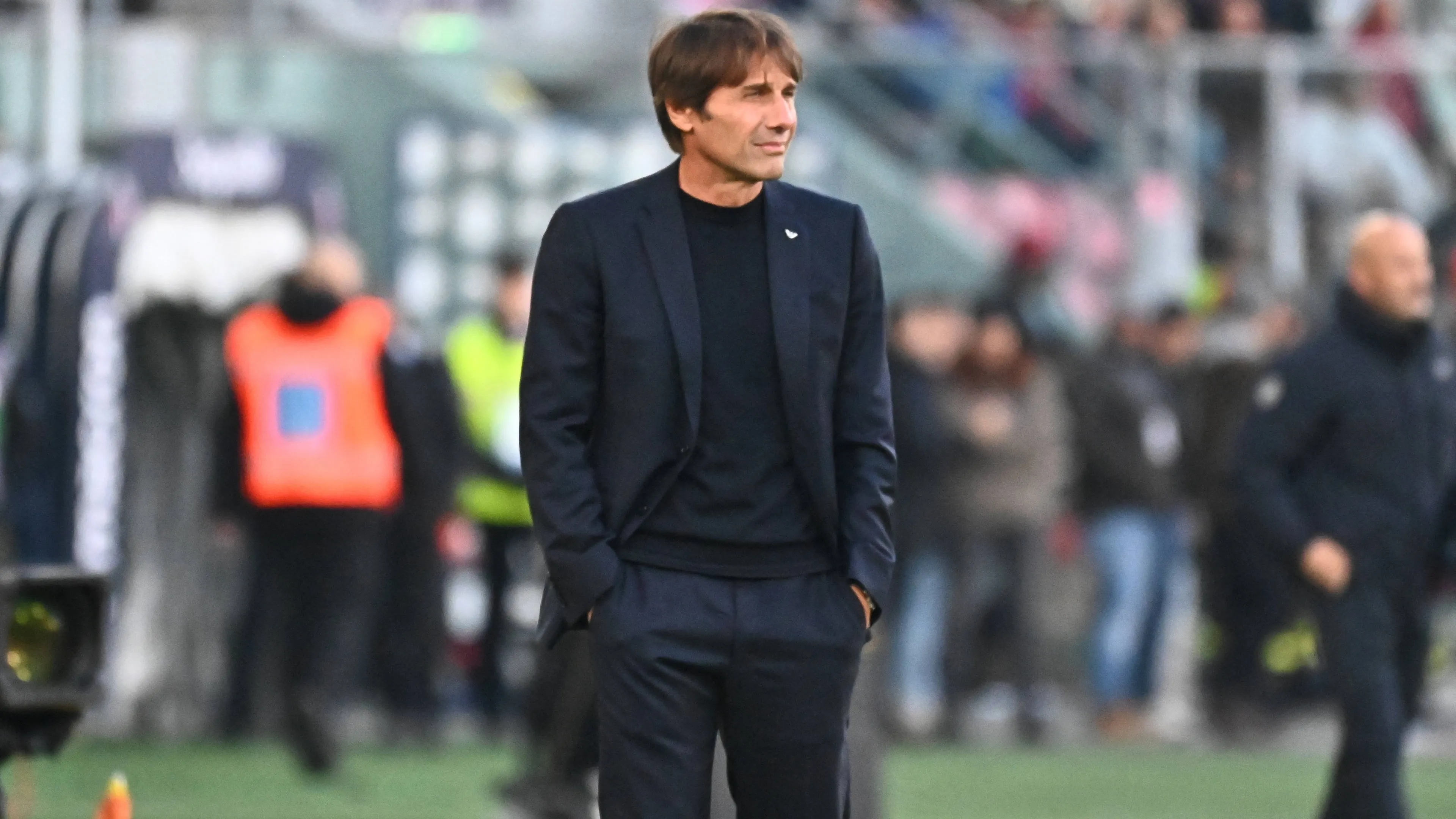 Conte-Napoli, aria di crisi: ecco quanto costerebbe l'esonero dell'allenatore leccese