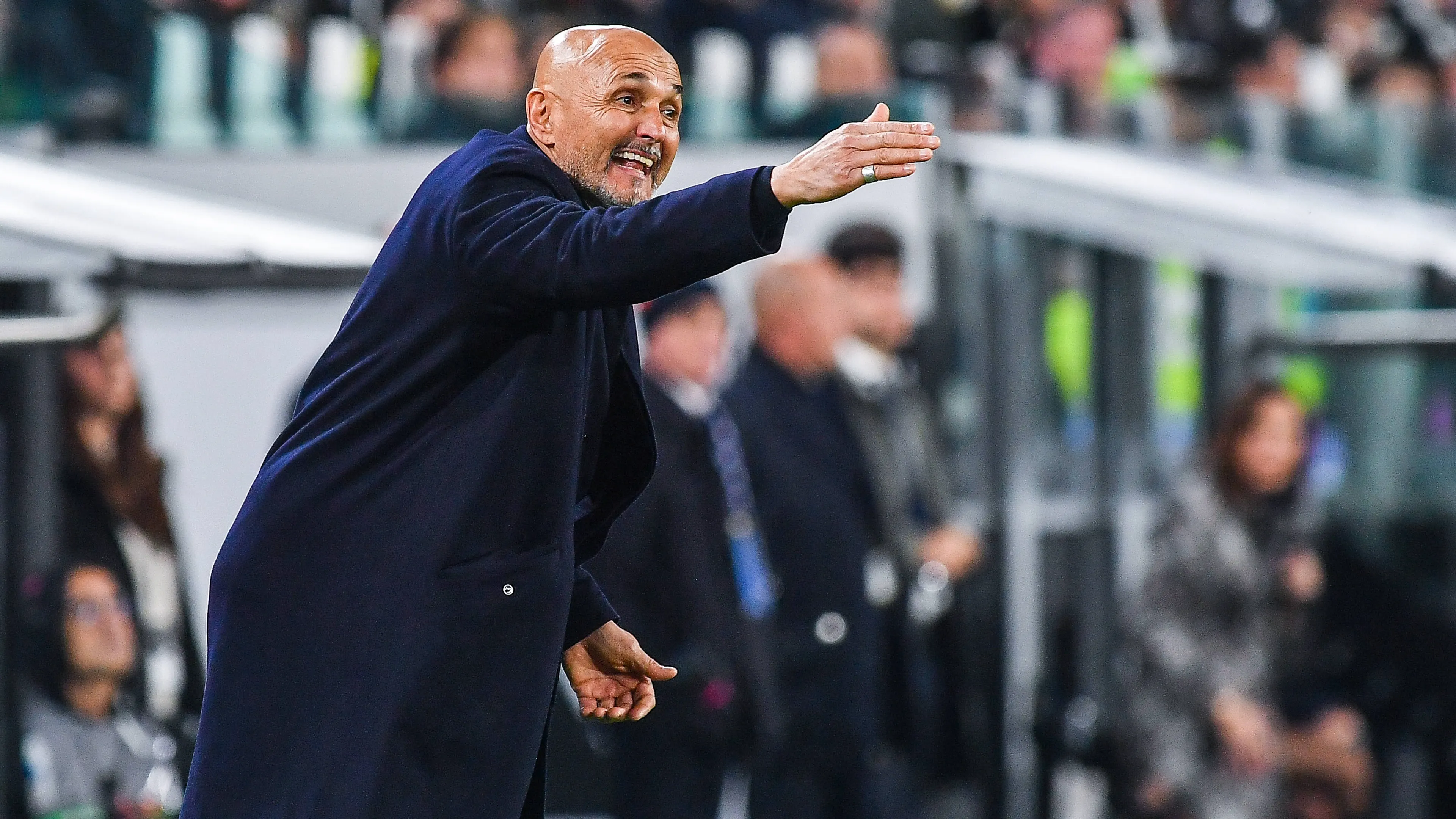 Juventus, l'occasione per il centrocampo arriva dalla Premier: torna di moda un vecchio obiettivo