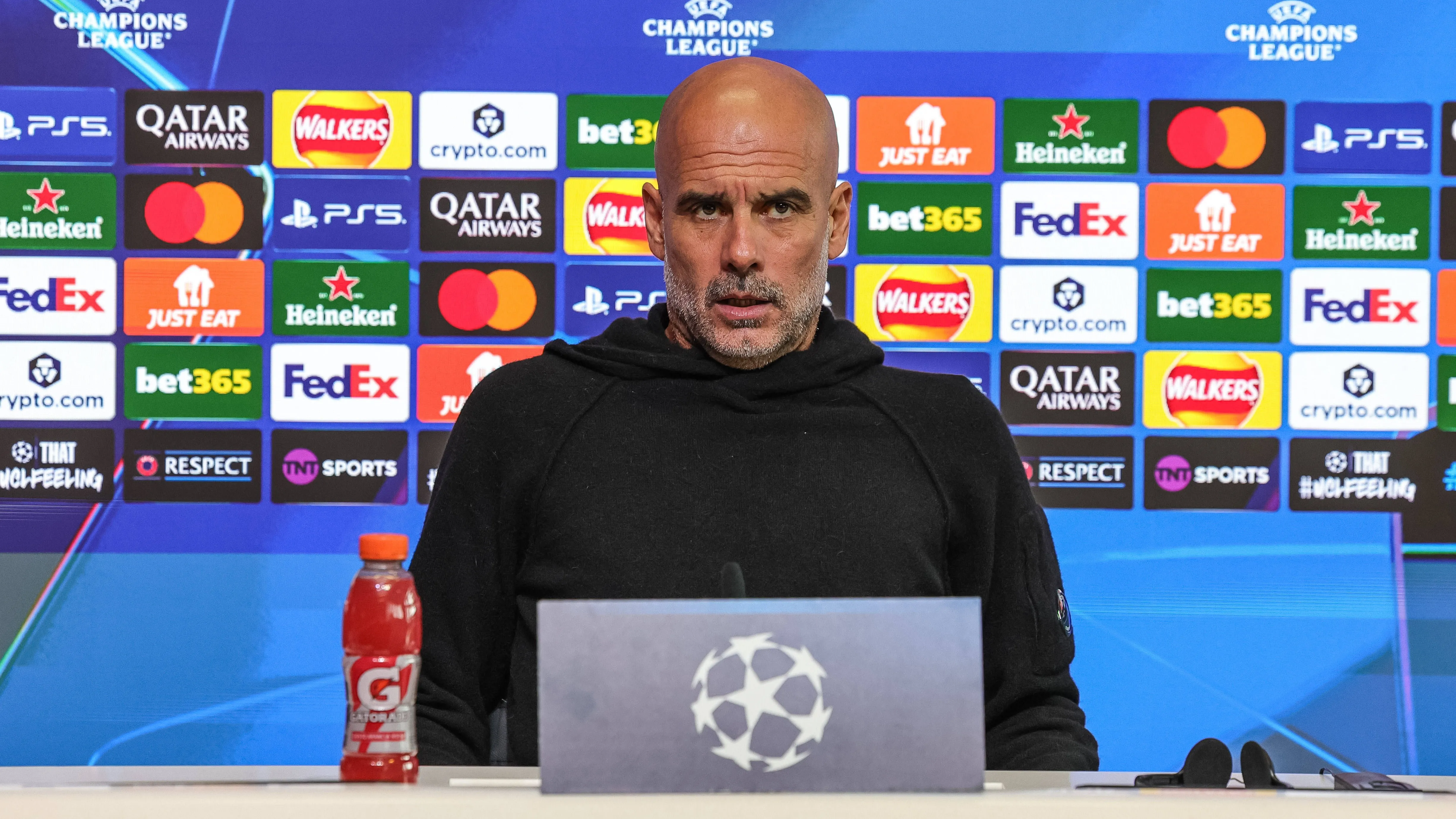 Pep Guardiola, bordata all'agente di Claudio Echeverri