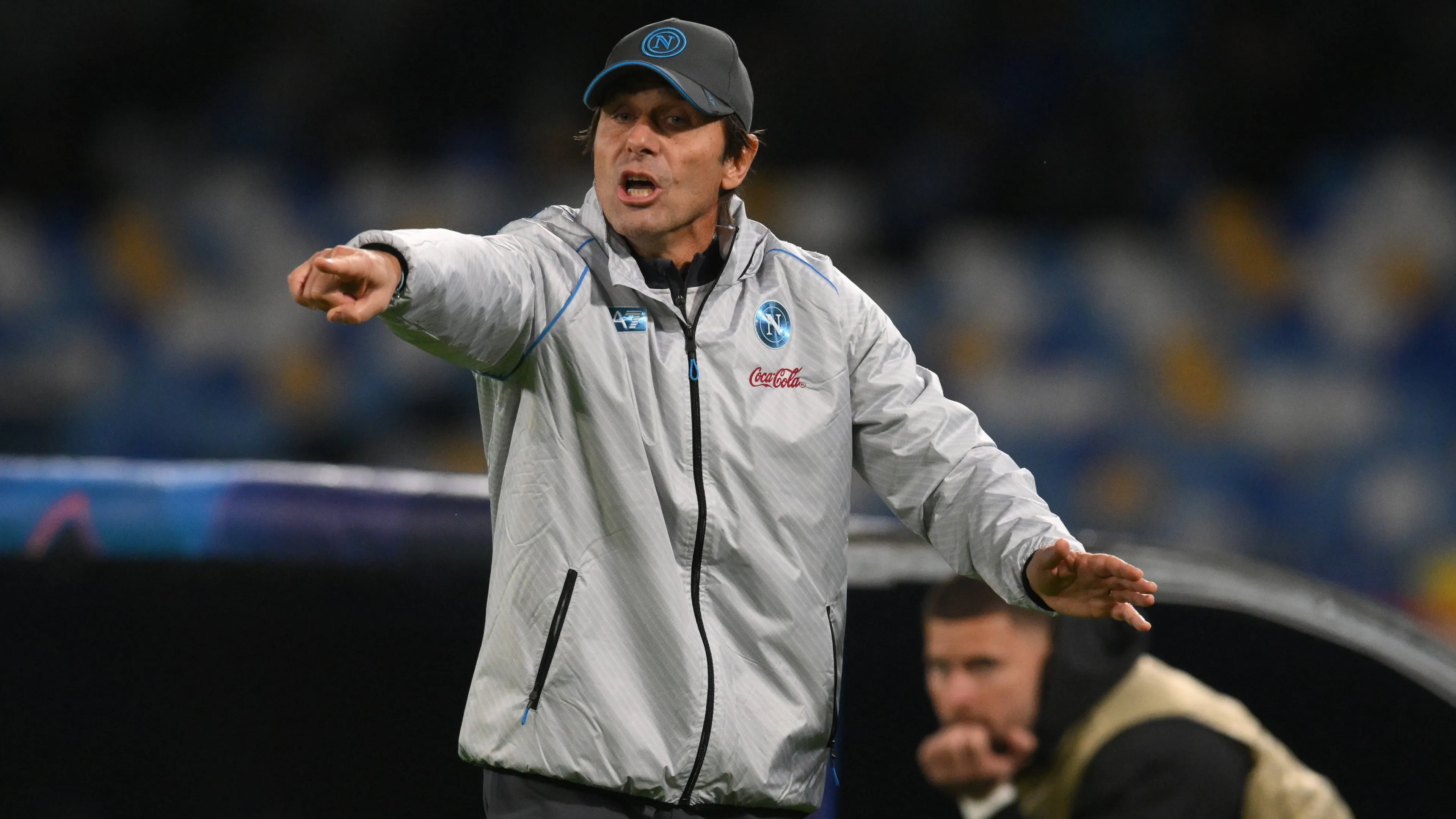 Calciomercato Napoli, non solo Mainoo: spunta un nome nuovo per rinforzare il centrocampo