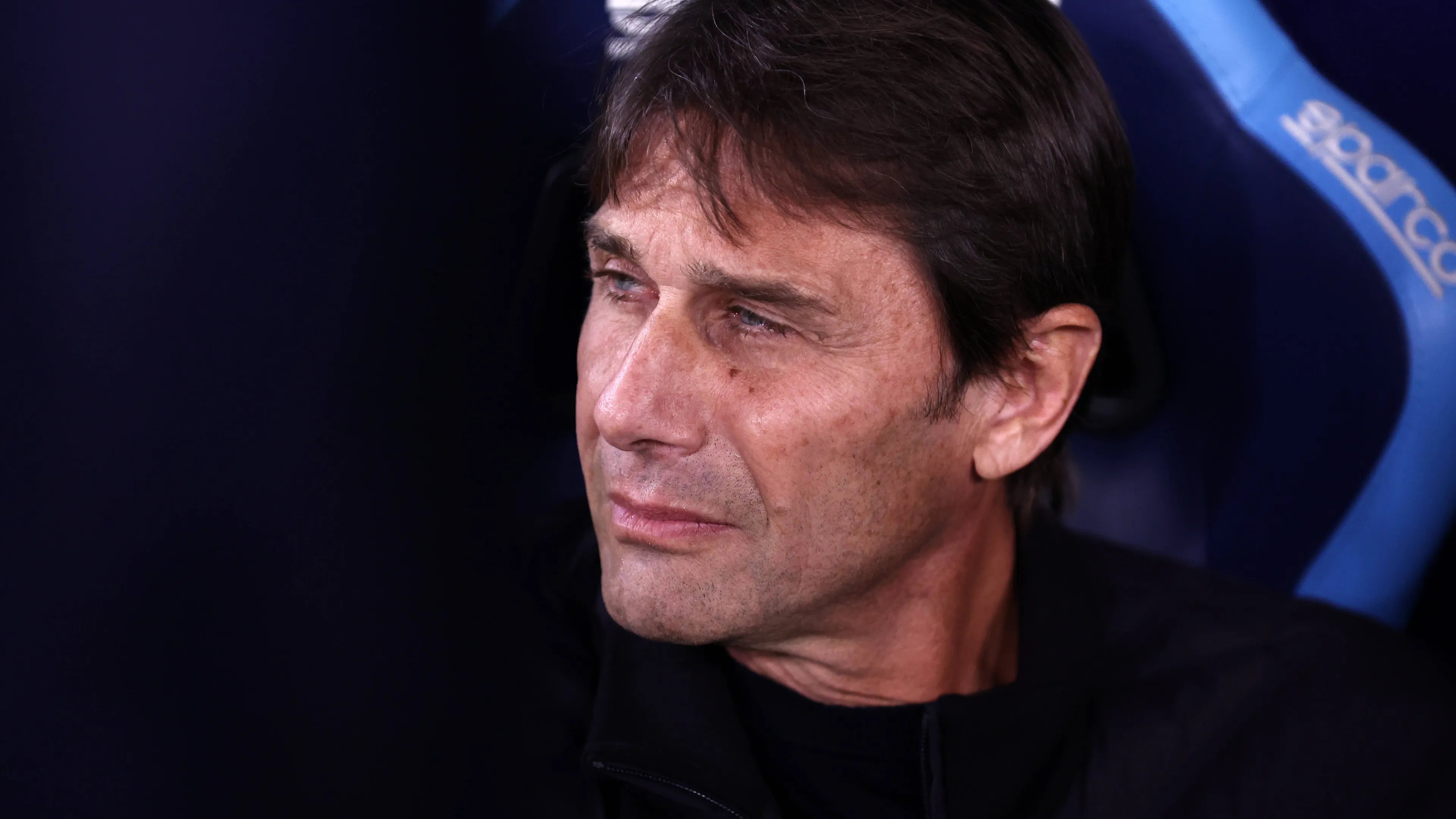 Benfica-Napoli, formazioni ufficiali: Conte conferma l'11 anti Juve. Novità in attacco per Mourinho