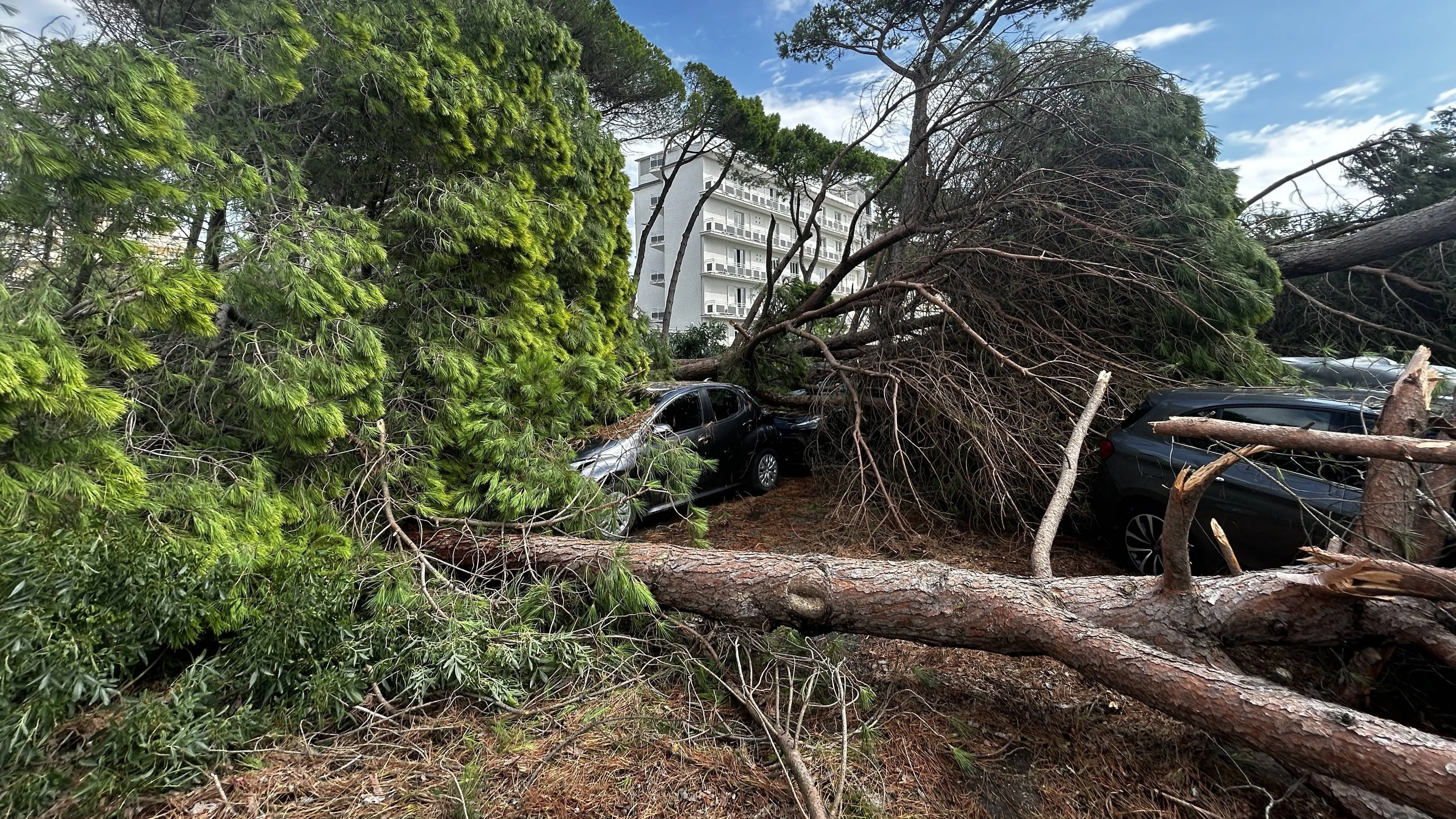 Disastroso nubifragio a Milano Marittima! Sacchi terrorizzato: "Fortunato ad essere ancora vivo"