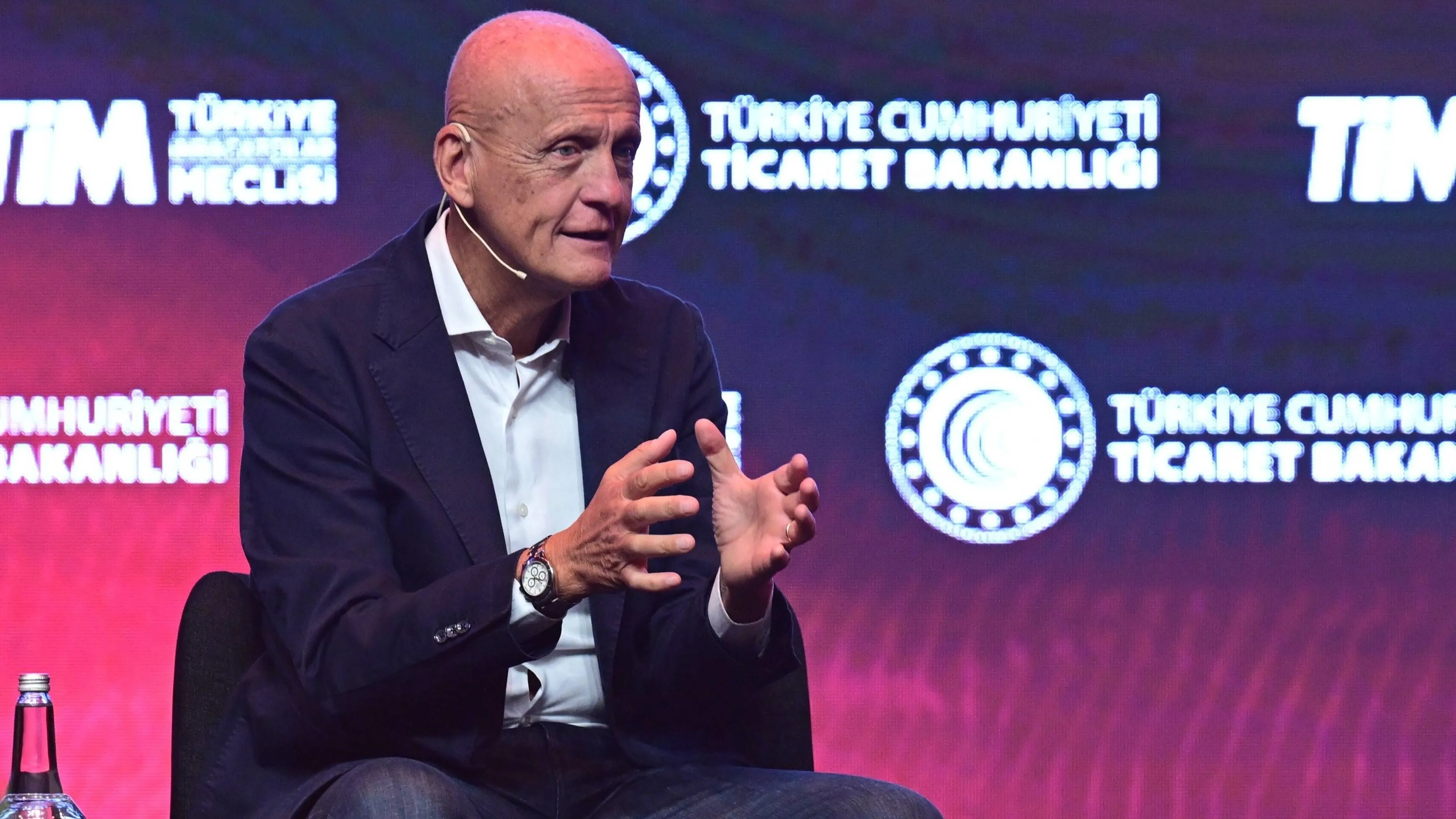 La nuova regola del calcio che penalizza i simulatori: di cosa si tratta